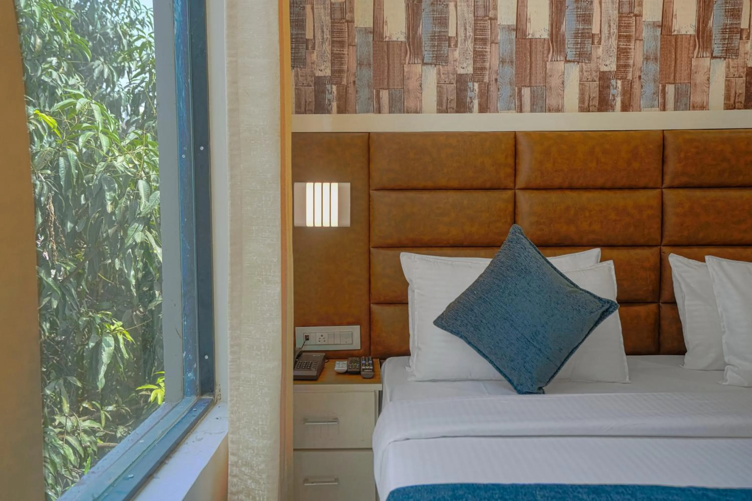 Bed in Hotel Paras Chandigarh Zirakpur