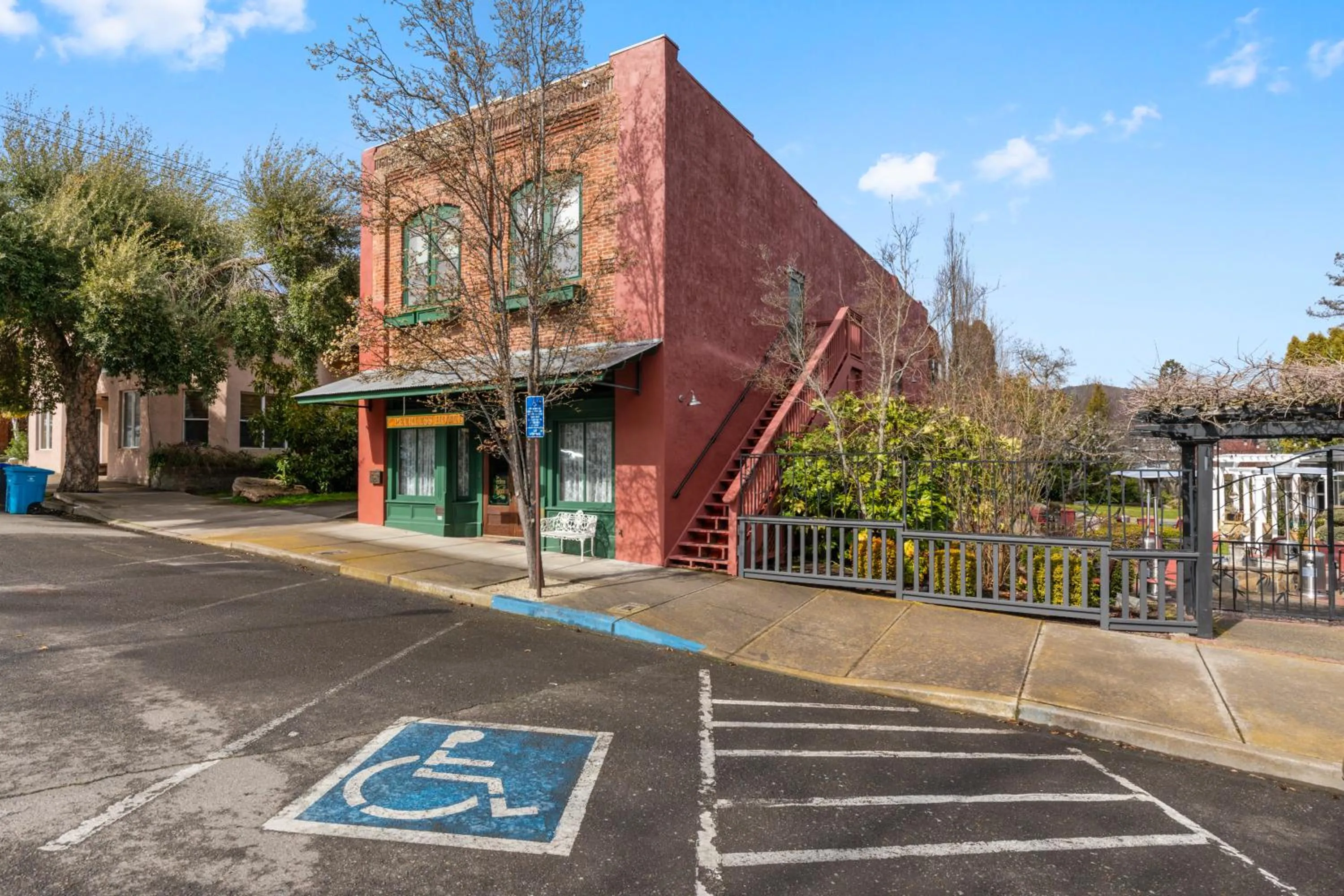Property building in The Peerless Hotel