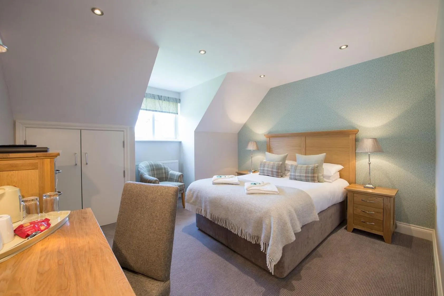 Day, Bed in Beaulieu Hotel