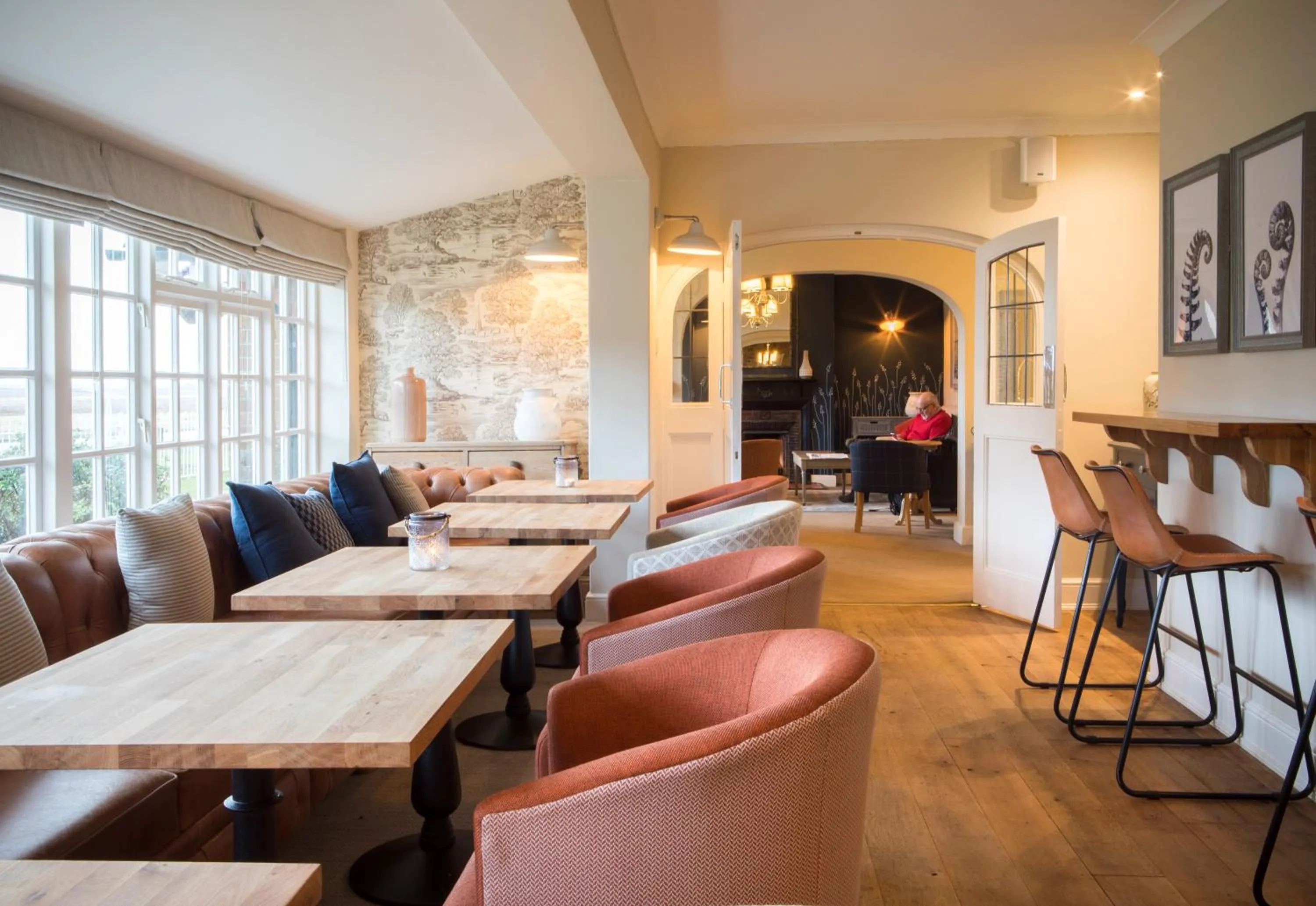 Lounge or bar in Beaulieu Hotel