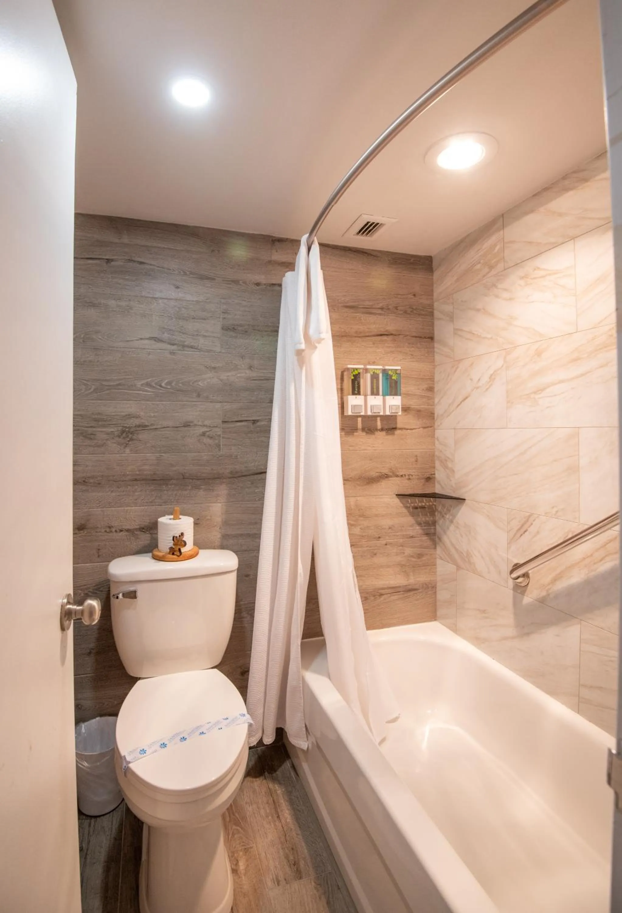 Bathroom in Clarenville Inn