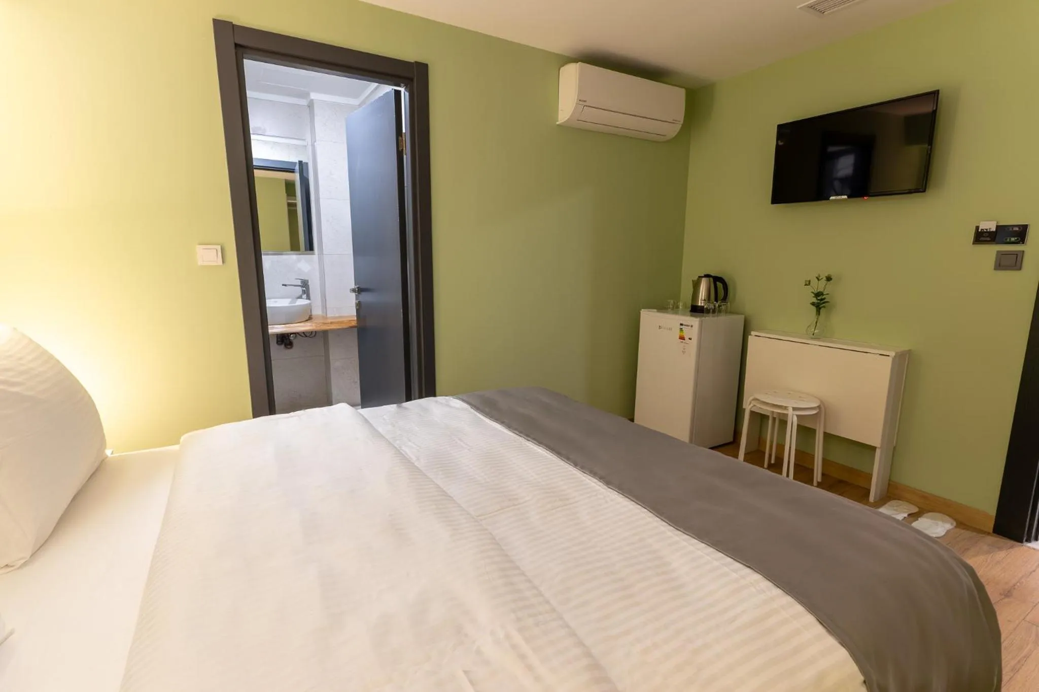 Bed in Yusufhan Suites