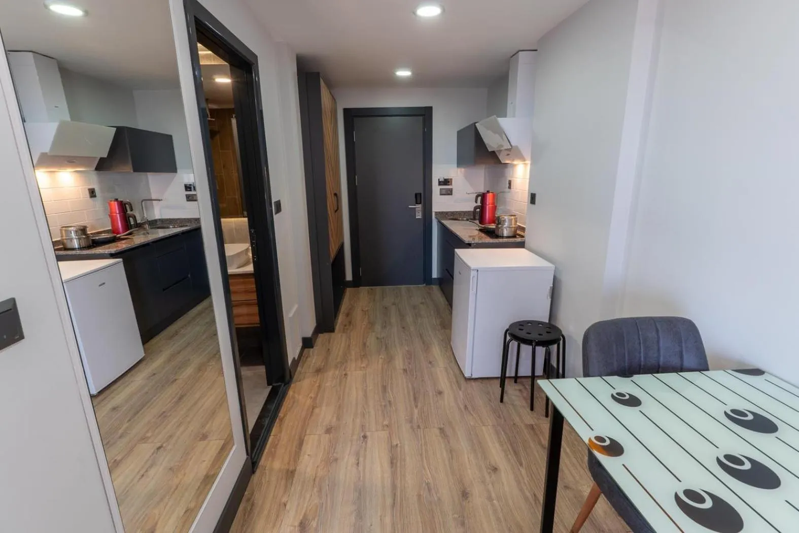 Kitchen or kitchenette in Yusufhan Suites