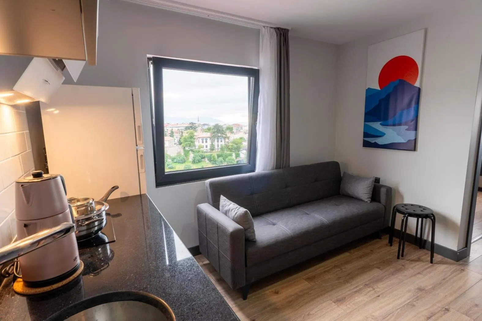 Kitchen or kitchenette in Yusufhan Suites