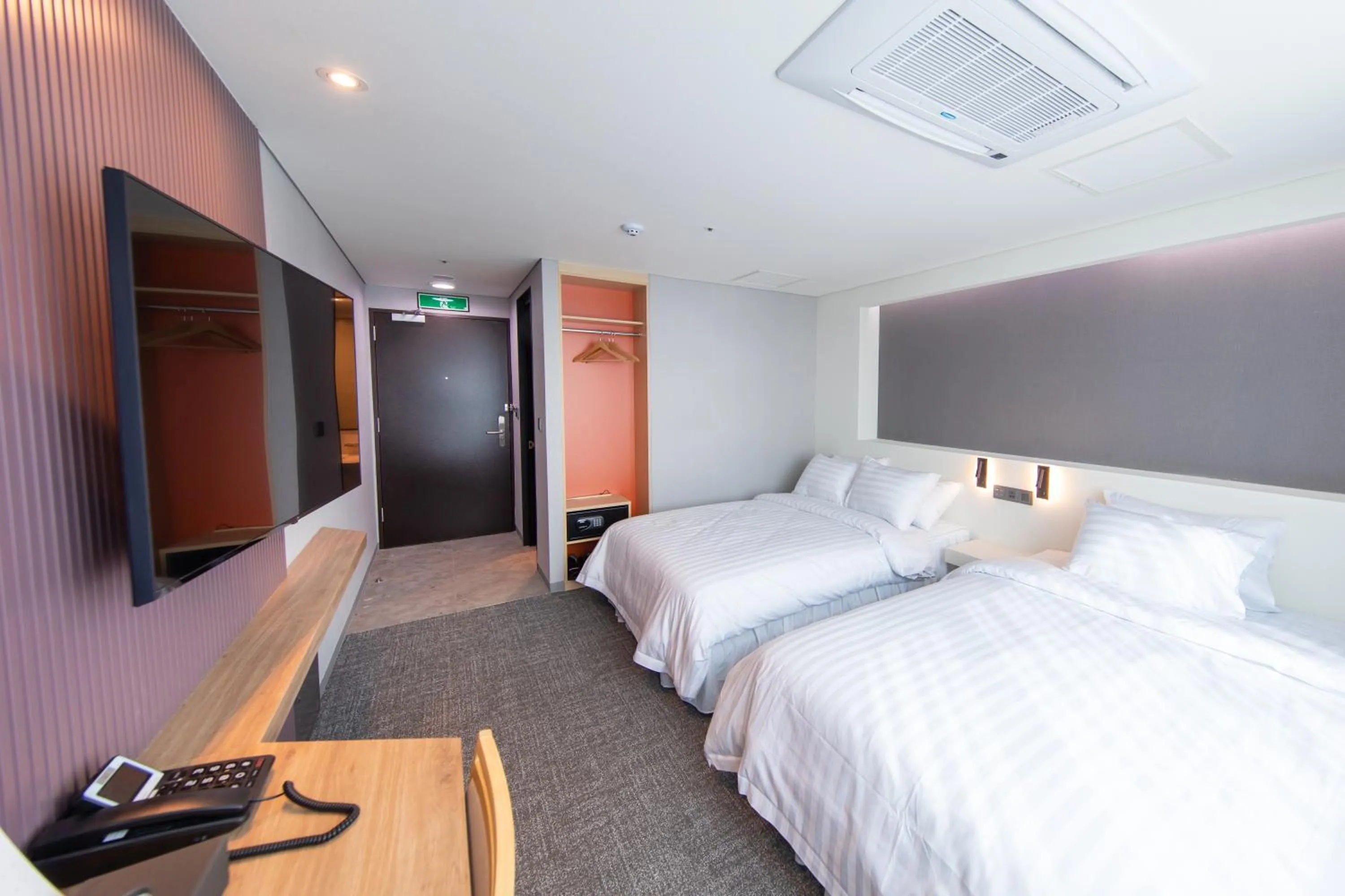 Bed in Seoul Olympic Parktel