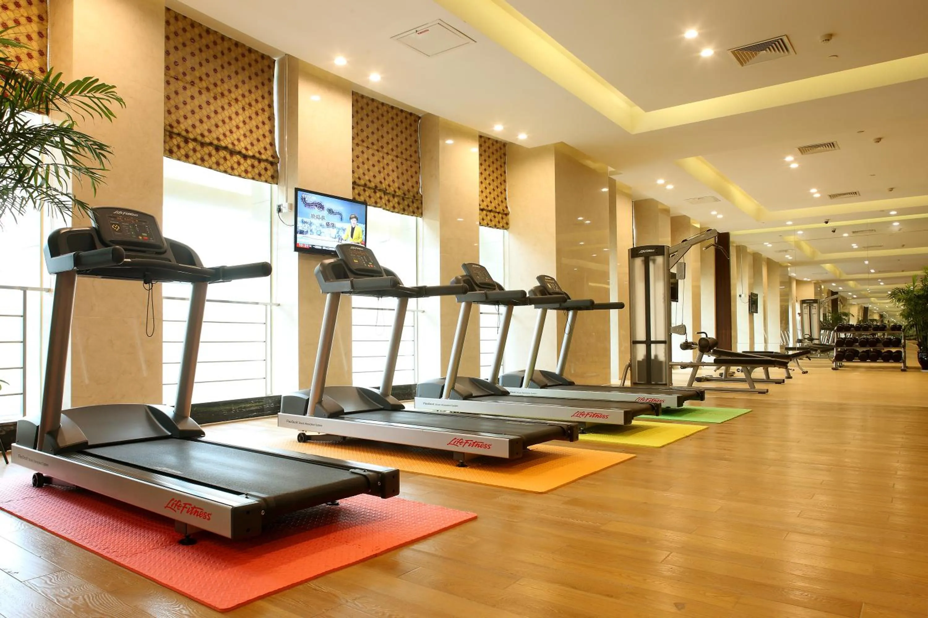 Fitness centre/facilities in Wyndham Grand Plaza Royale Changsheng Jiangyin