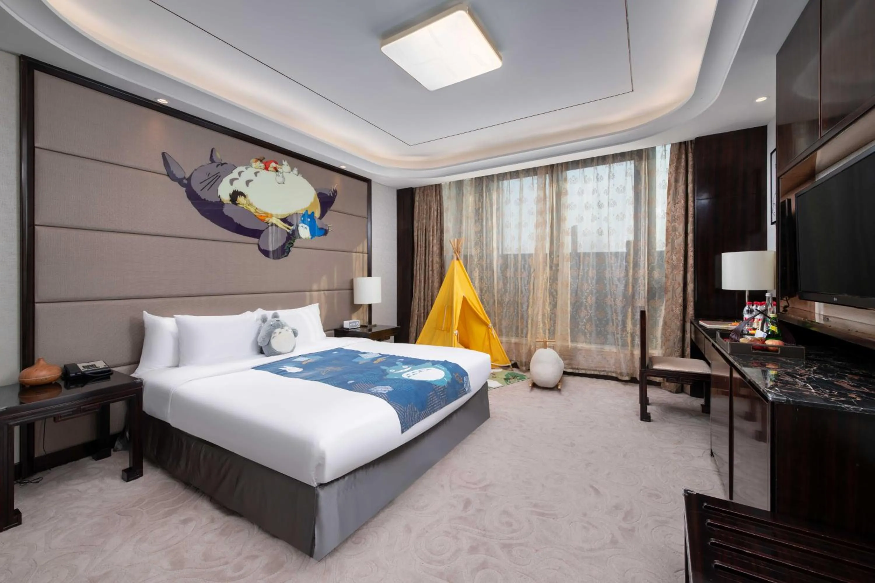 Bed in Wyndham Grand Plaza Royale Changsheng Jiangyin