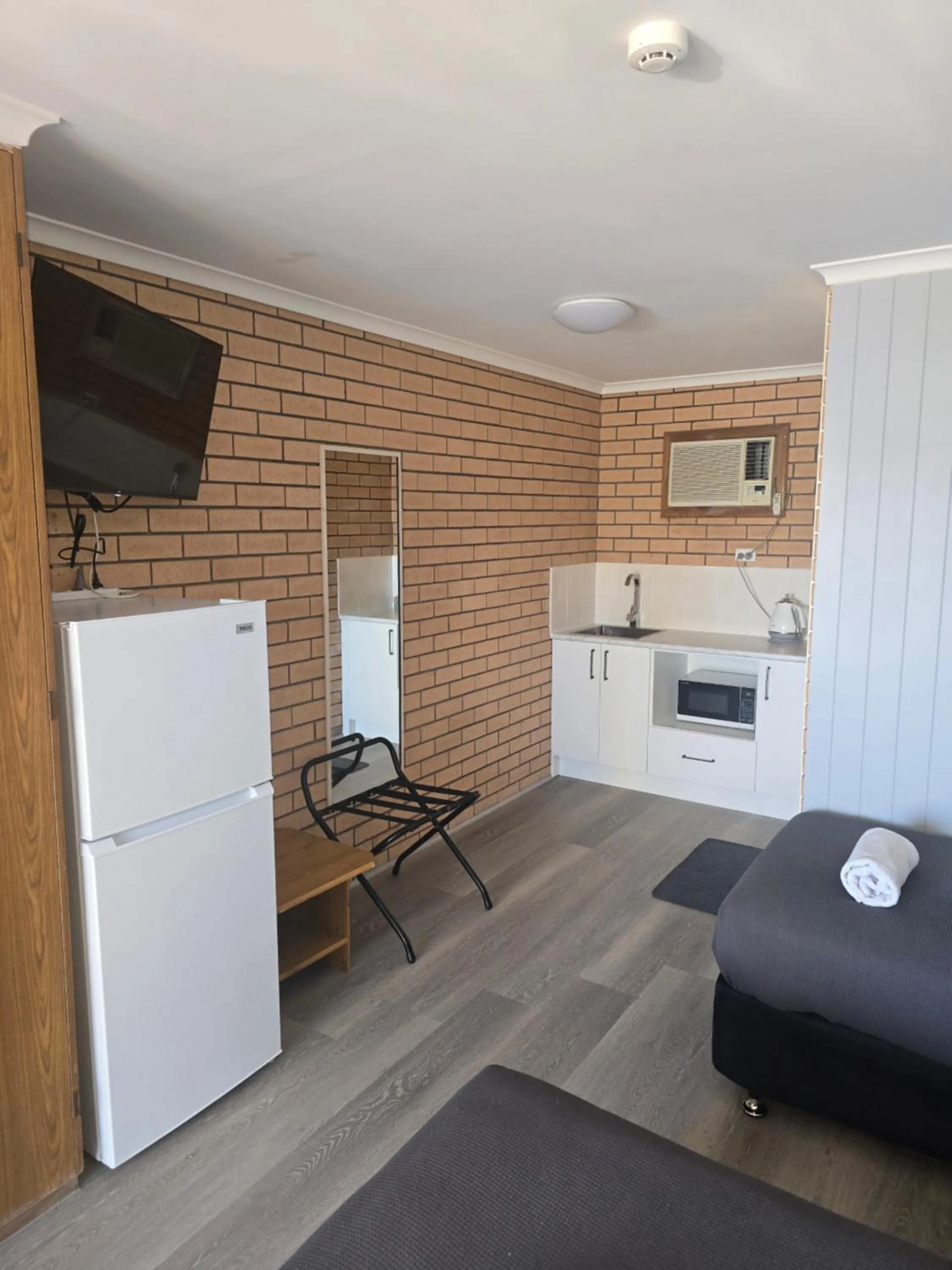 Kitchen or kitchenette in Bega Southtown Motor Inn