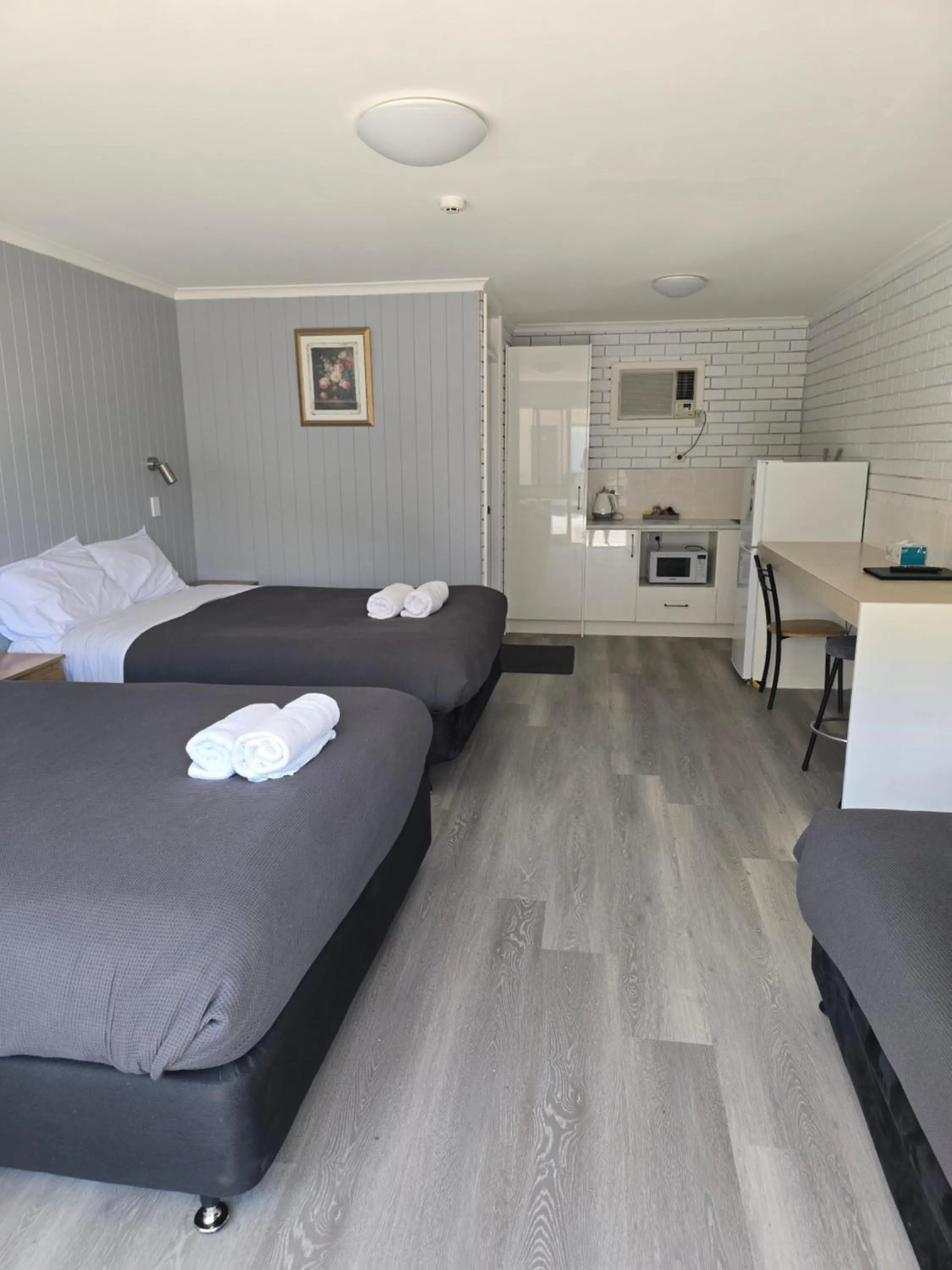 Bedroom, Bed in Bega Southtown Motor Inn