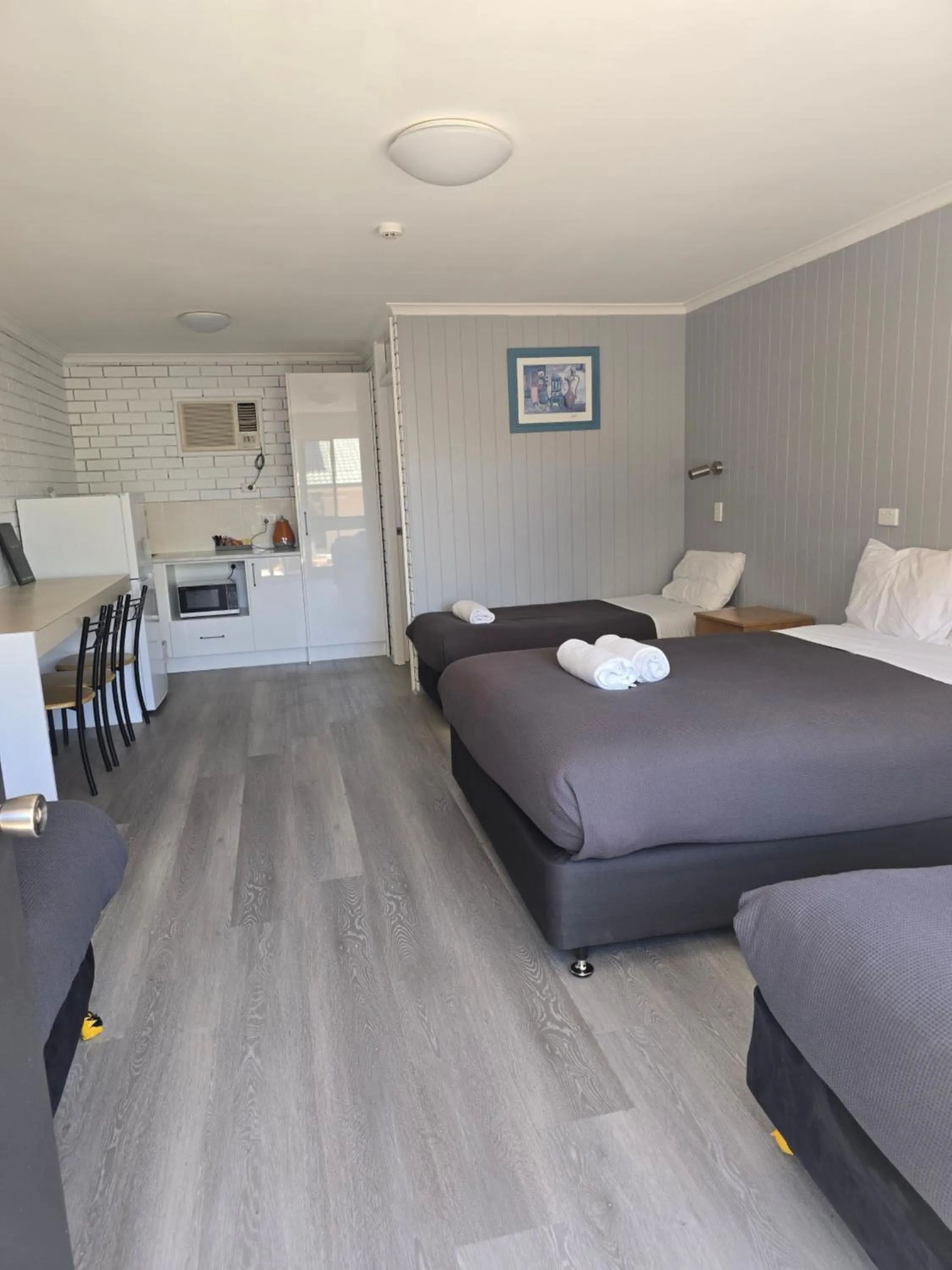 Bedroom, Bed in Bega Southtown Motor Inn