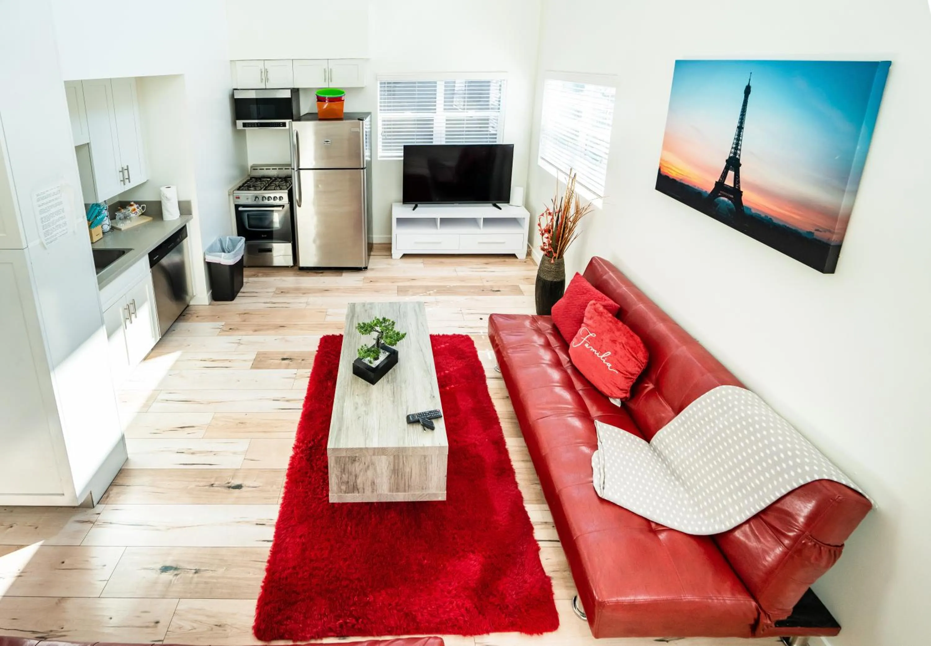 Living room in Hollywood 3Bedrooms Stylish Loft with 2 Parking