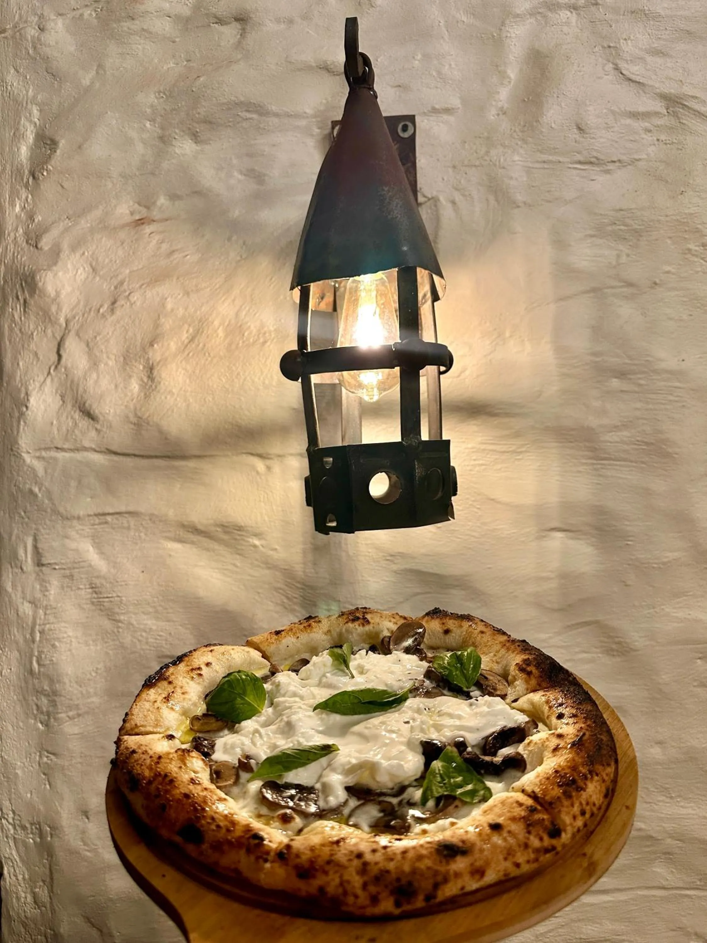 Restaurant/places to eat in Hotel Atulyaa Taj