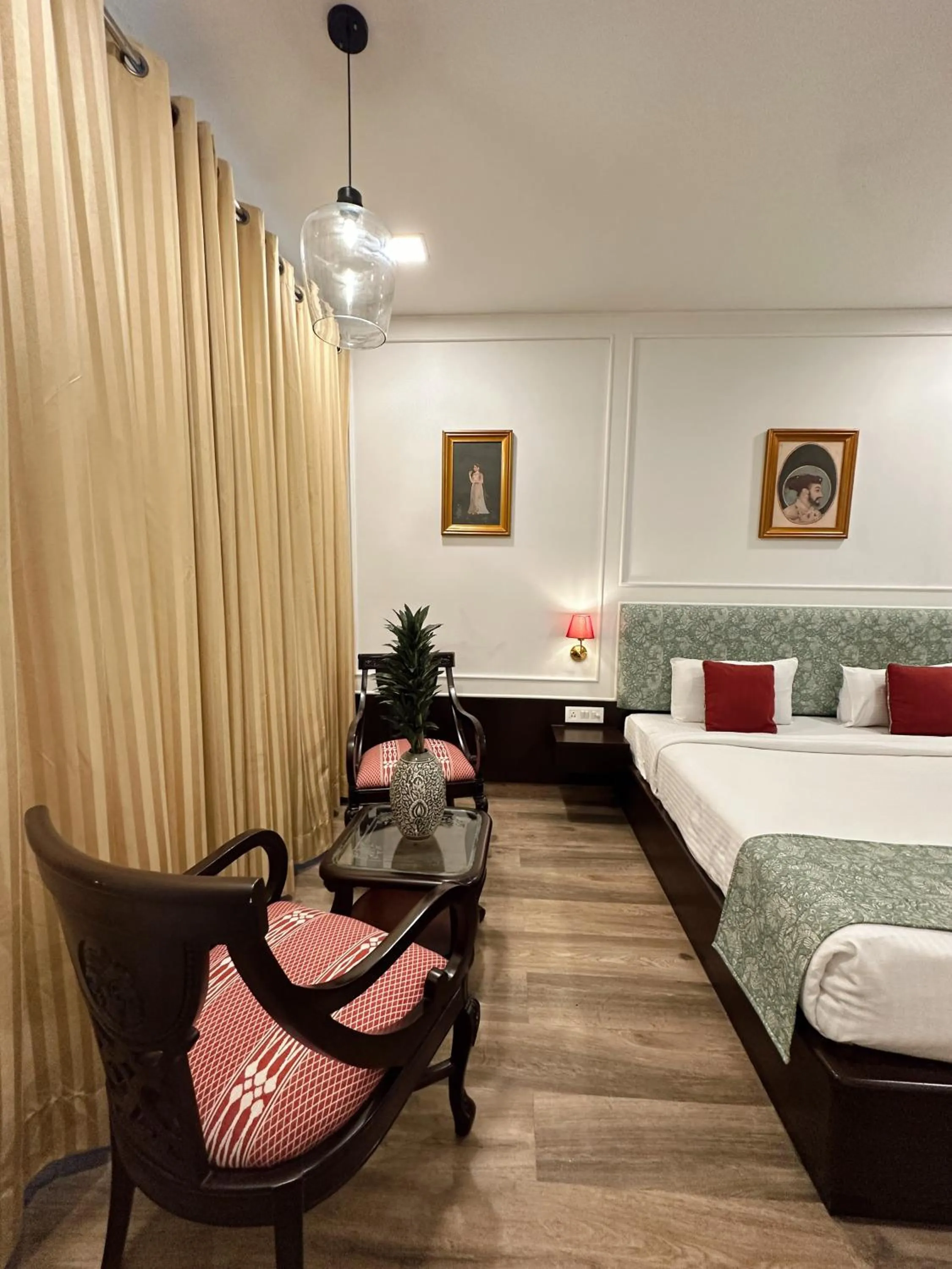 Bedroom, Bed in Hotel Atulyaa Taj