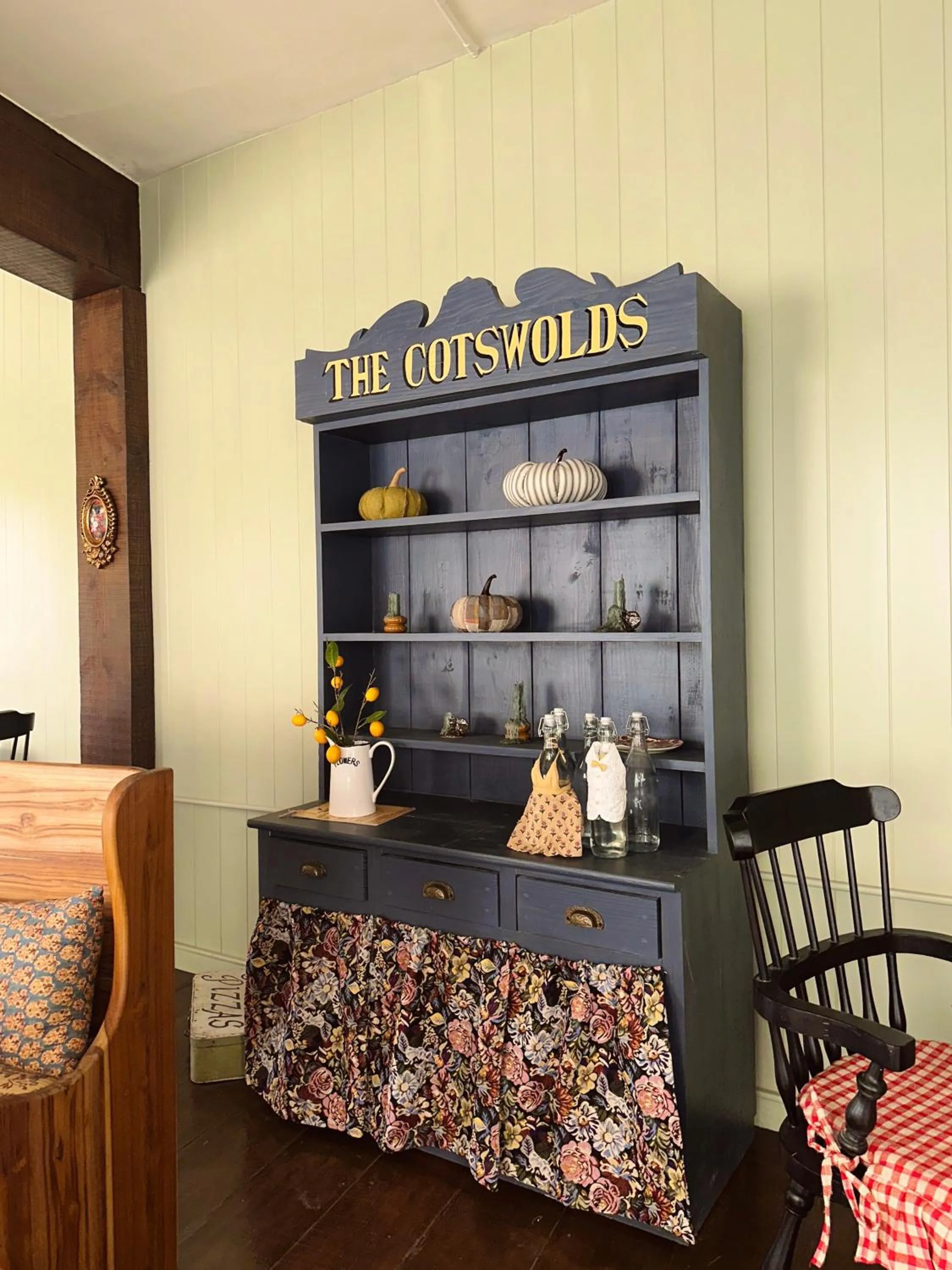 Restaurant/places to eat in Hotel Atulyaa Taj