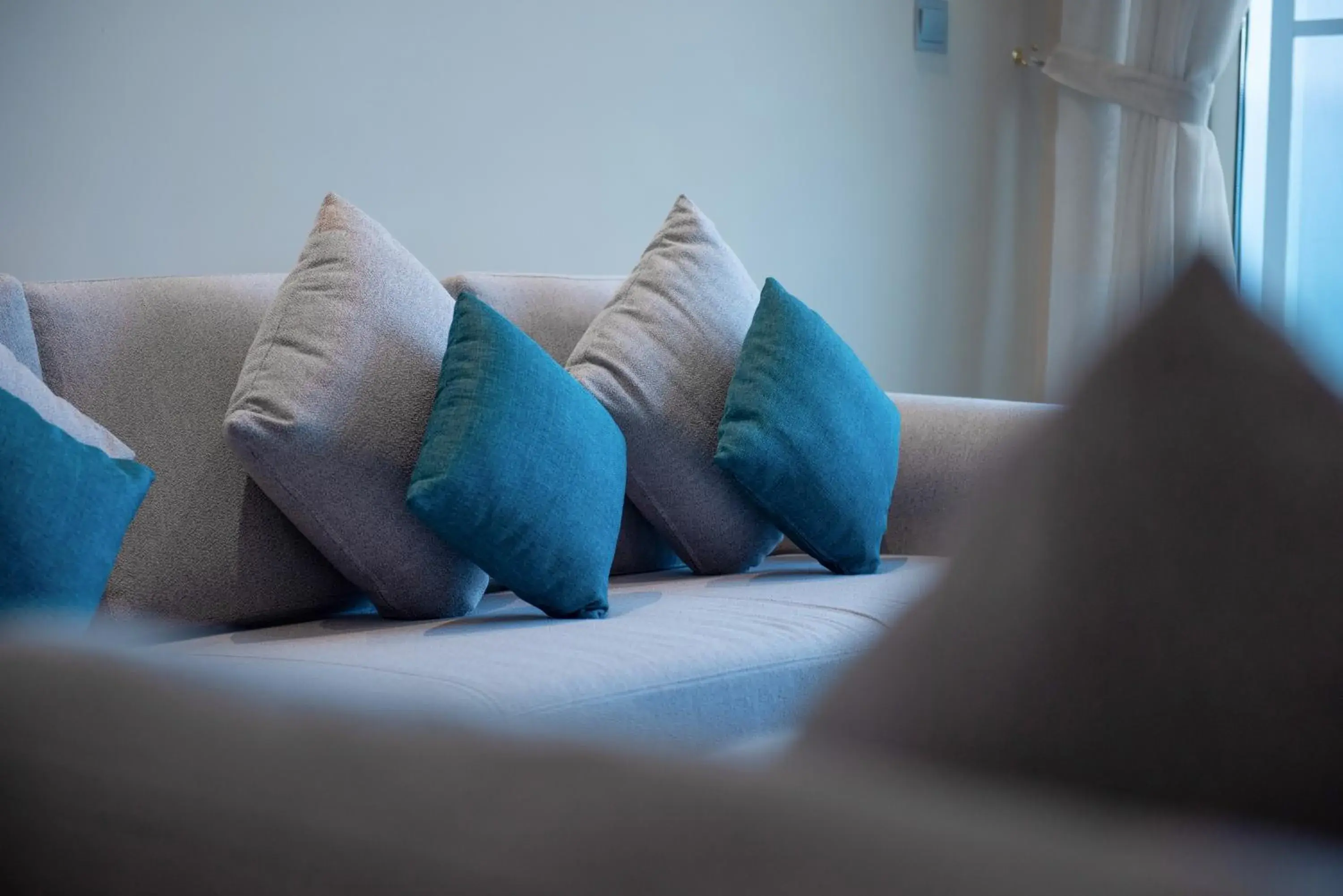 Premium Three-Bedroom Apartment - Inclusive of complimentary shuttle bus to Deira City Center & Dubai Festival City Mall in Jood Hotel Apartments Premium Three-Bedroom Apartment - Inclusive of complimentary shuttle bus to Deira City Center & Dubai Festival City Mall in Jood Hotel Apartments