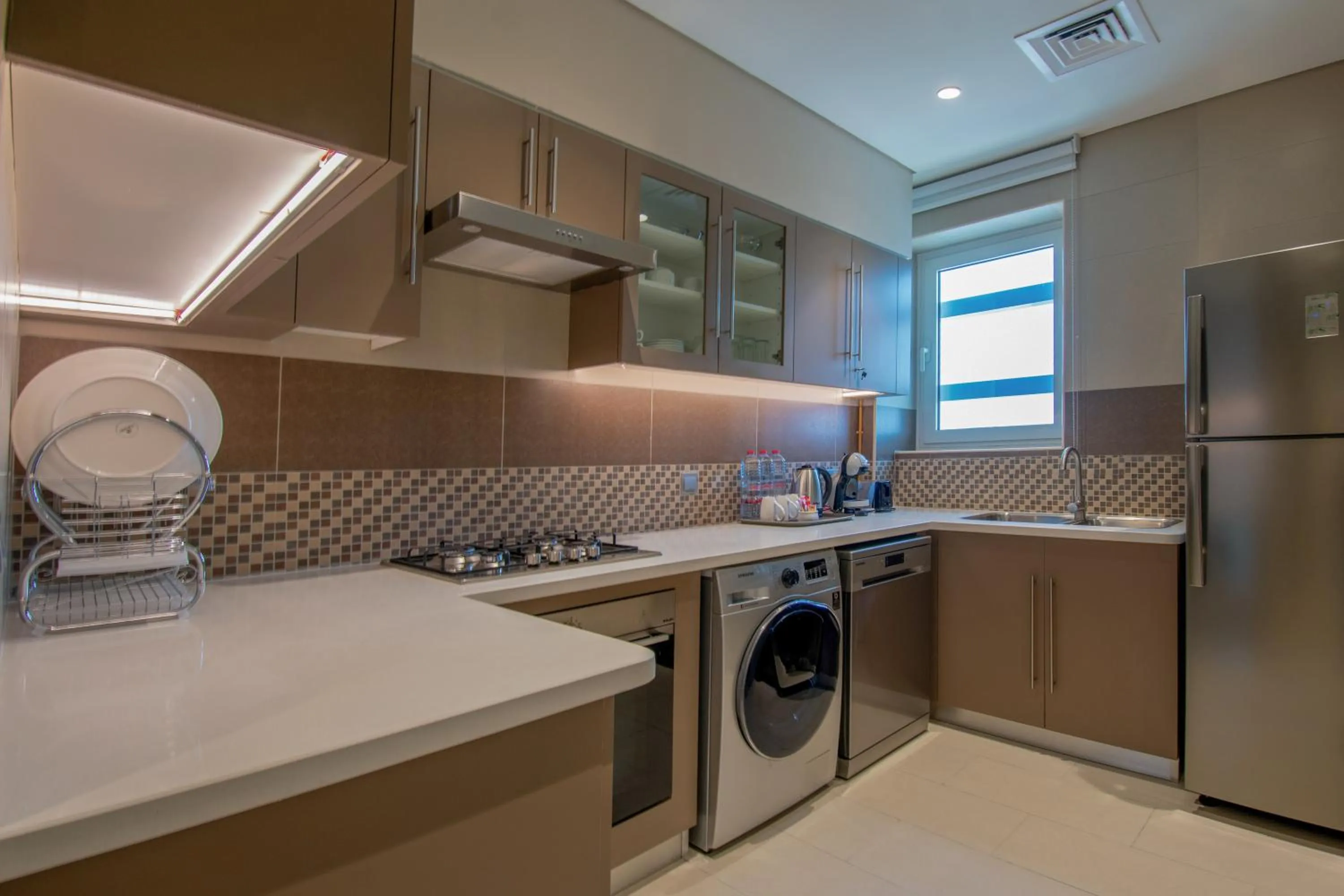 Kitchen or kitchenette in Jood Hotel Apartments