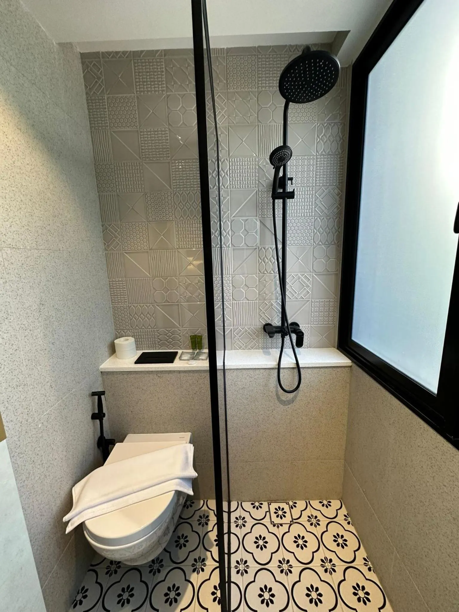 Shower in ISA Hotel Amber Road