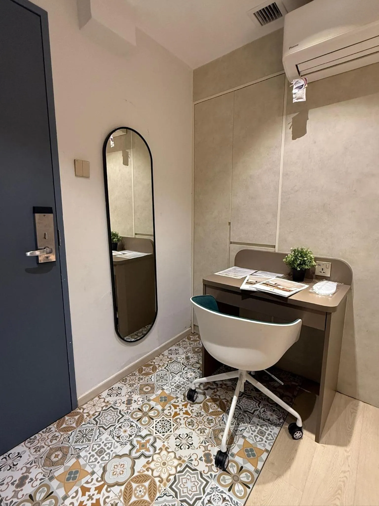 Seating area in ISA Hotel Amber Road