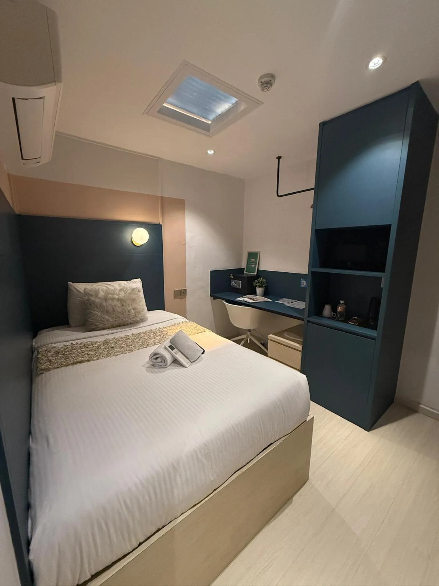 Bed in ISA Hotel Amber Road