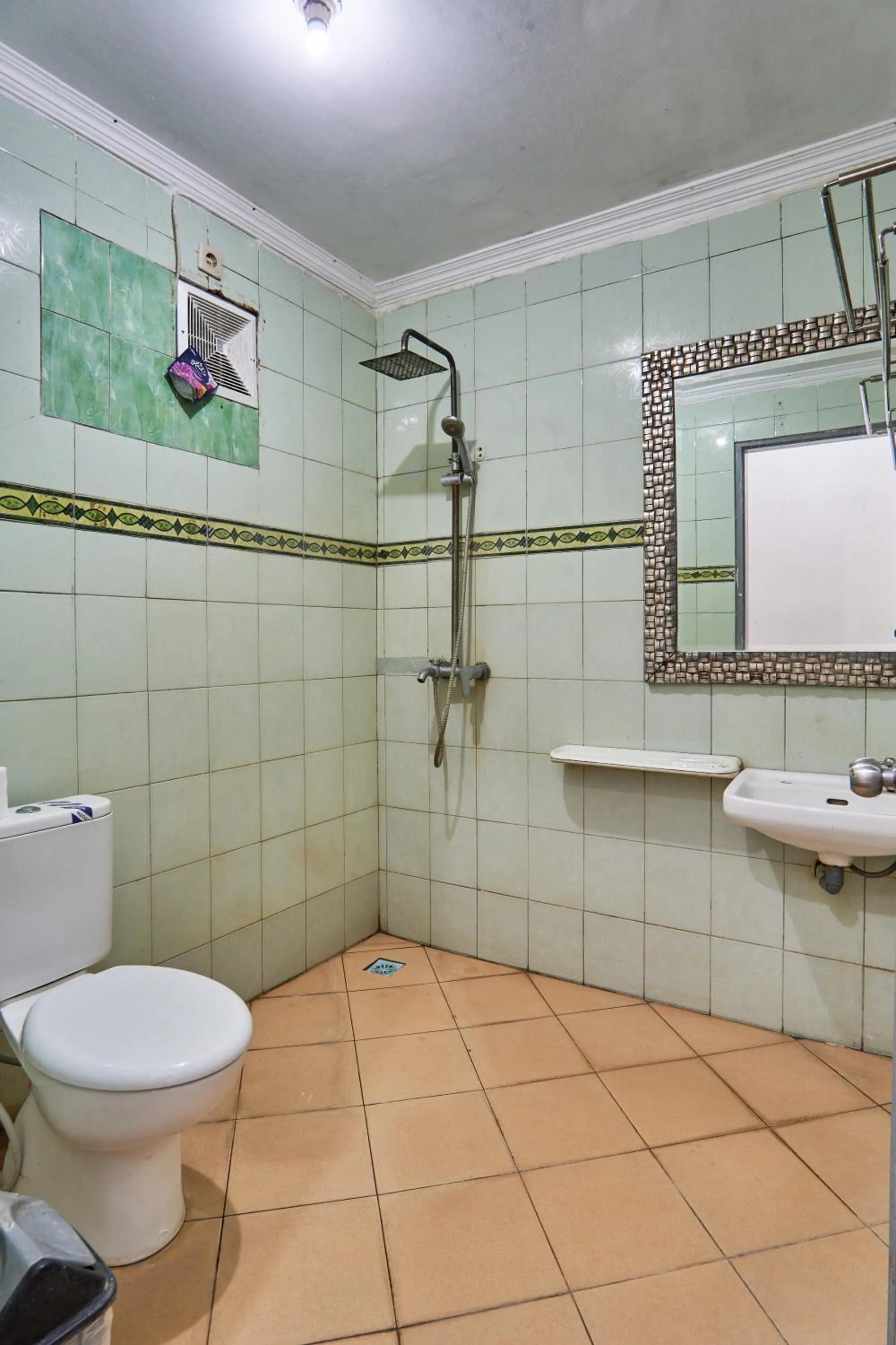 Shower in Attara Heritage Senggigi