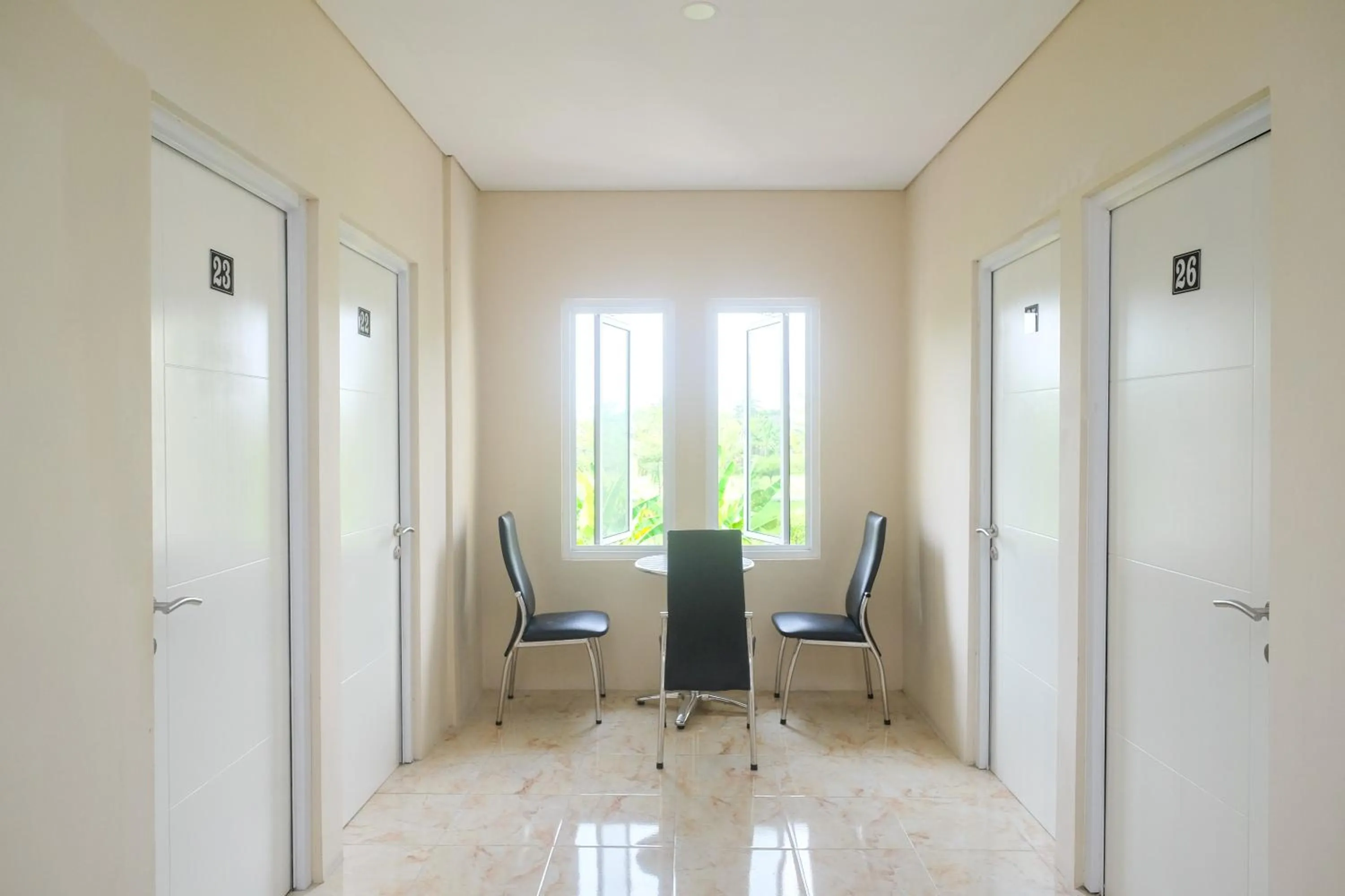 Seating area in RedDoorz Plus near RS JIH Solo