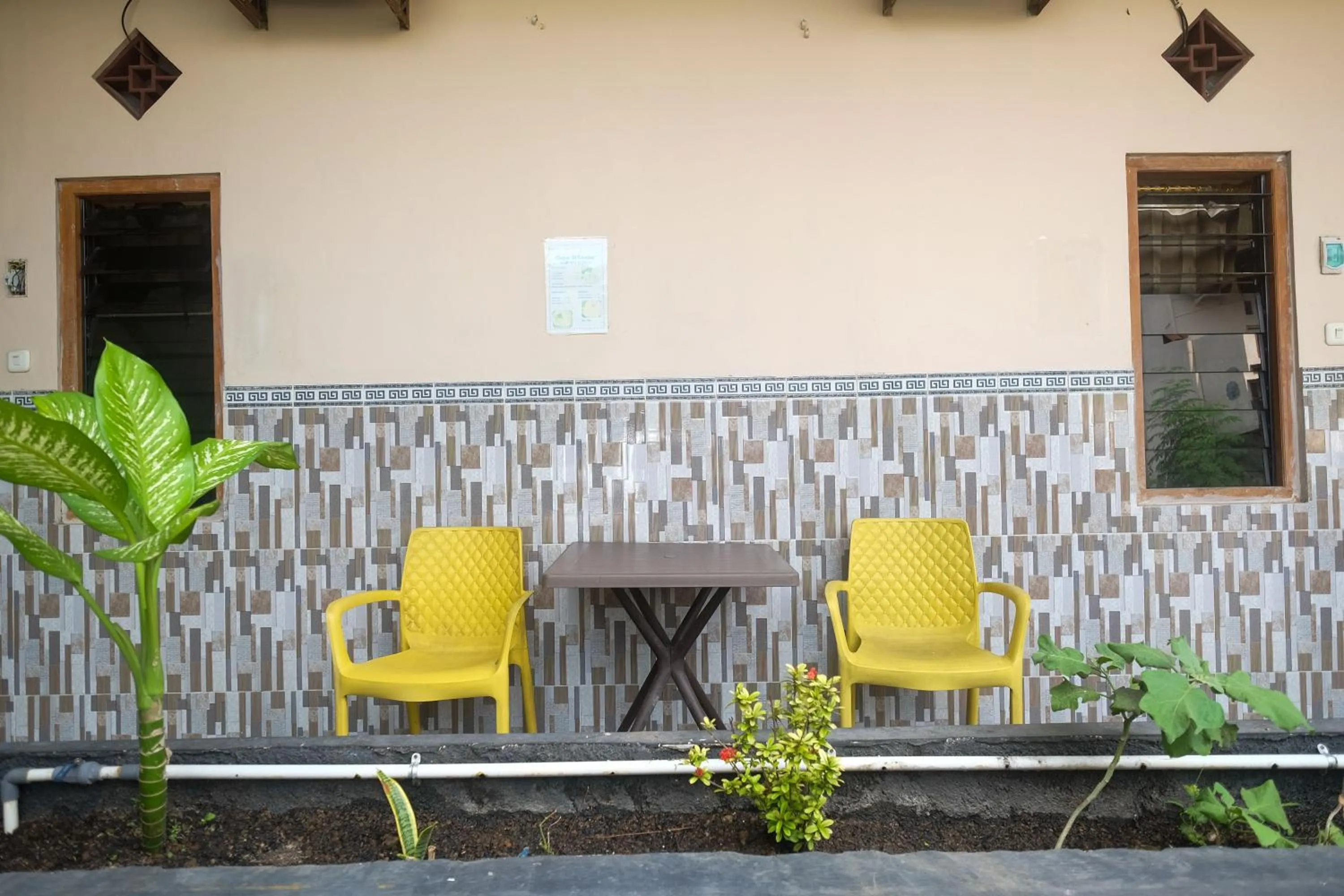 Seating area in RedDoorz Syariah near Exit Toll Palur