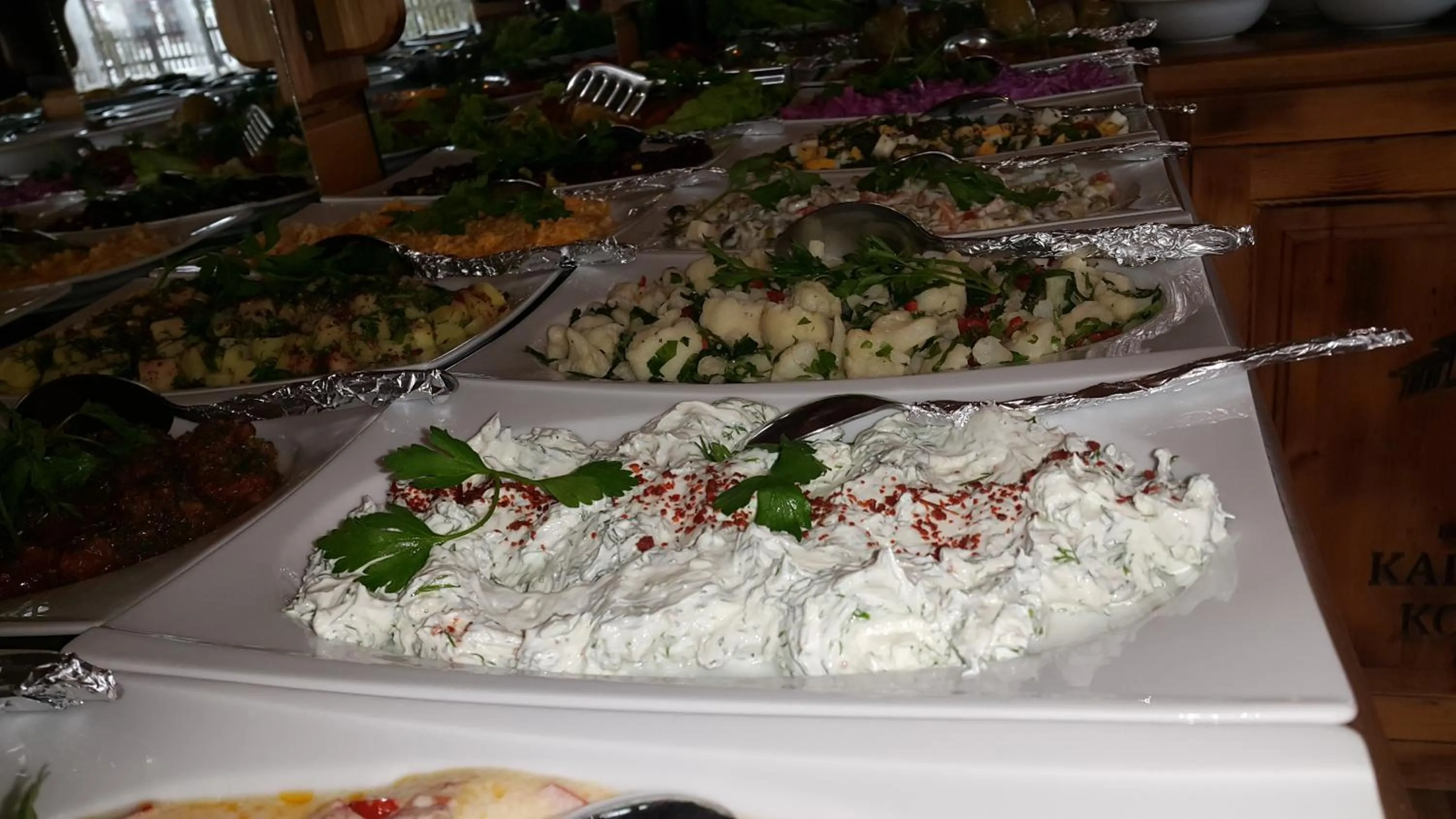 Buffet breakfast in Kadıoğlu Konağı