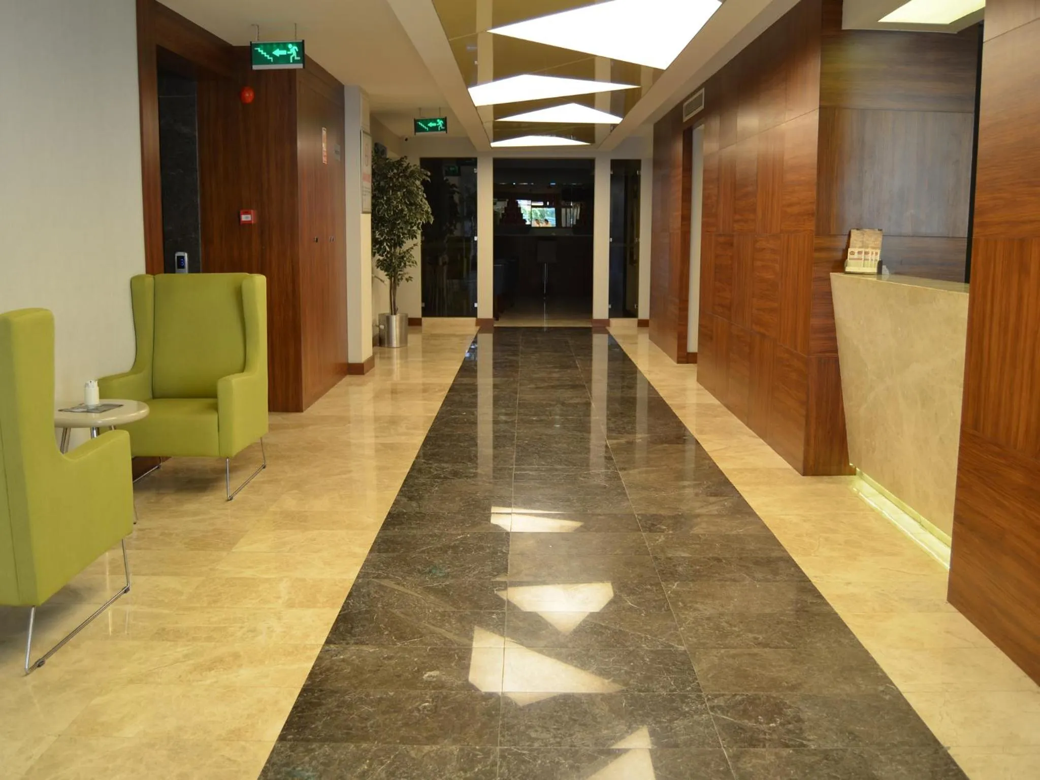 Lobby or reception in Norton Hotel