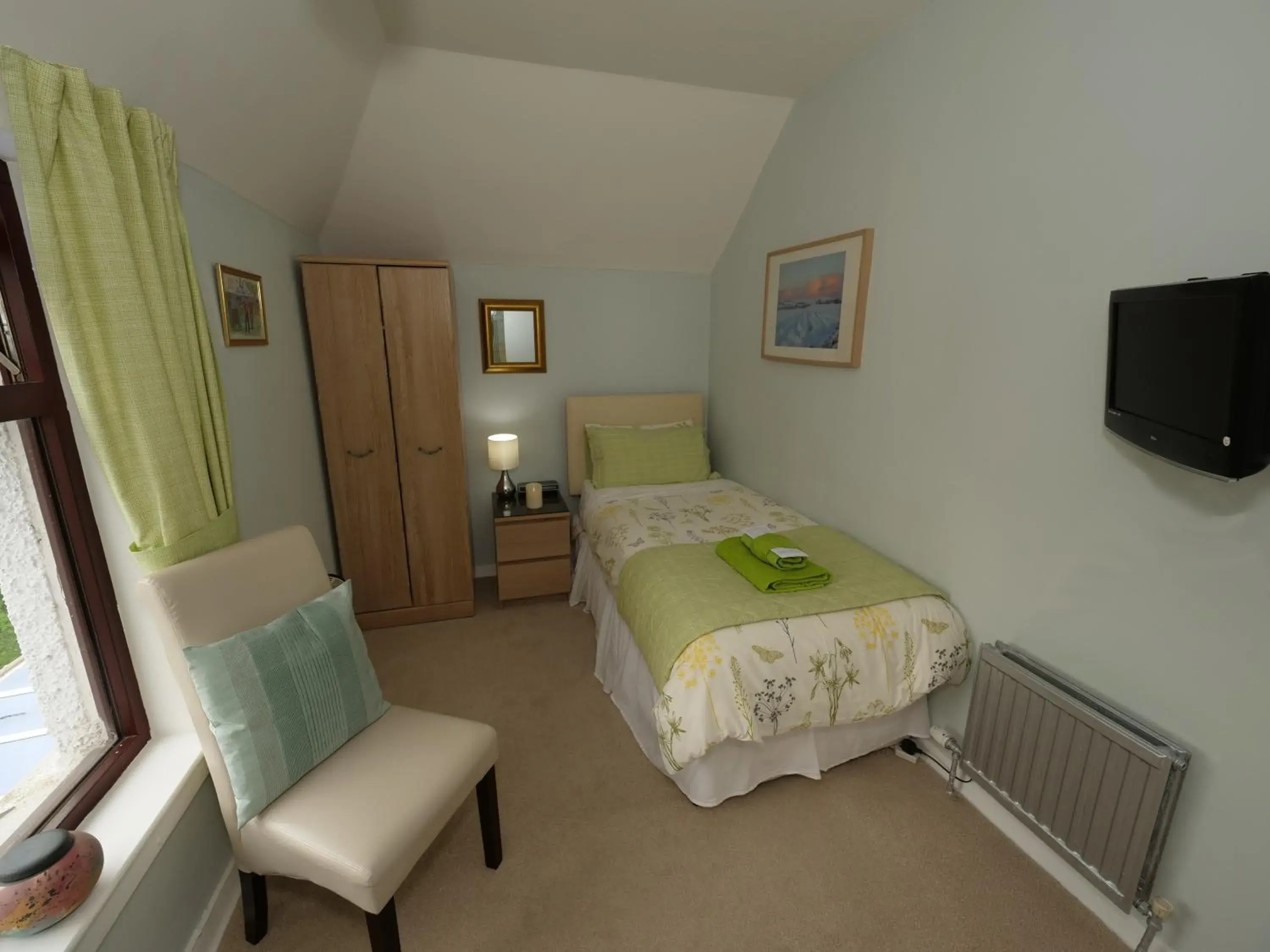 Economy Single Room - single occupancy in Belvedere Economy Single Room - single occupancy in Belvedere