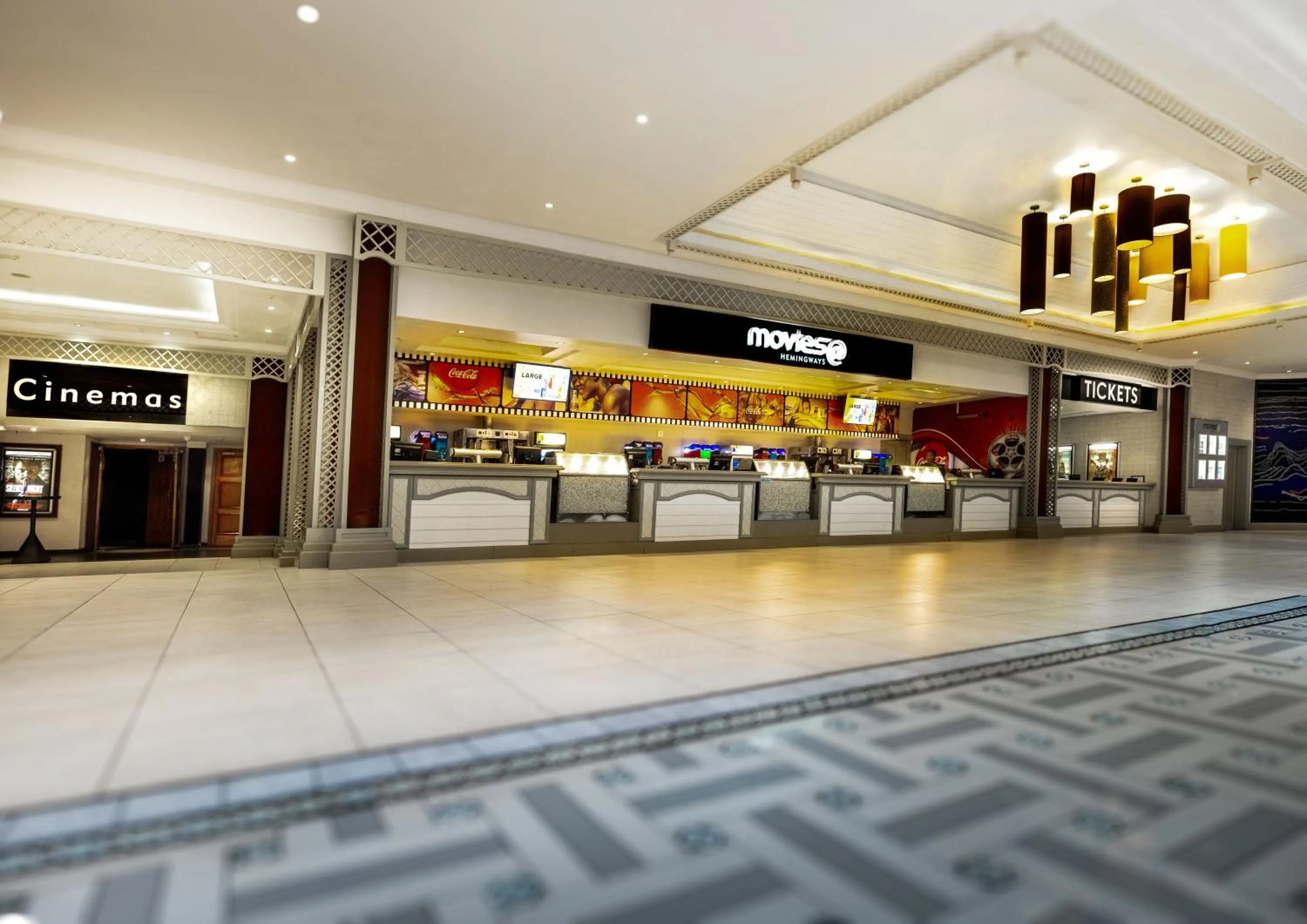 Entertainment in Hemingways Hotel