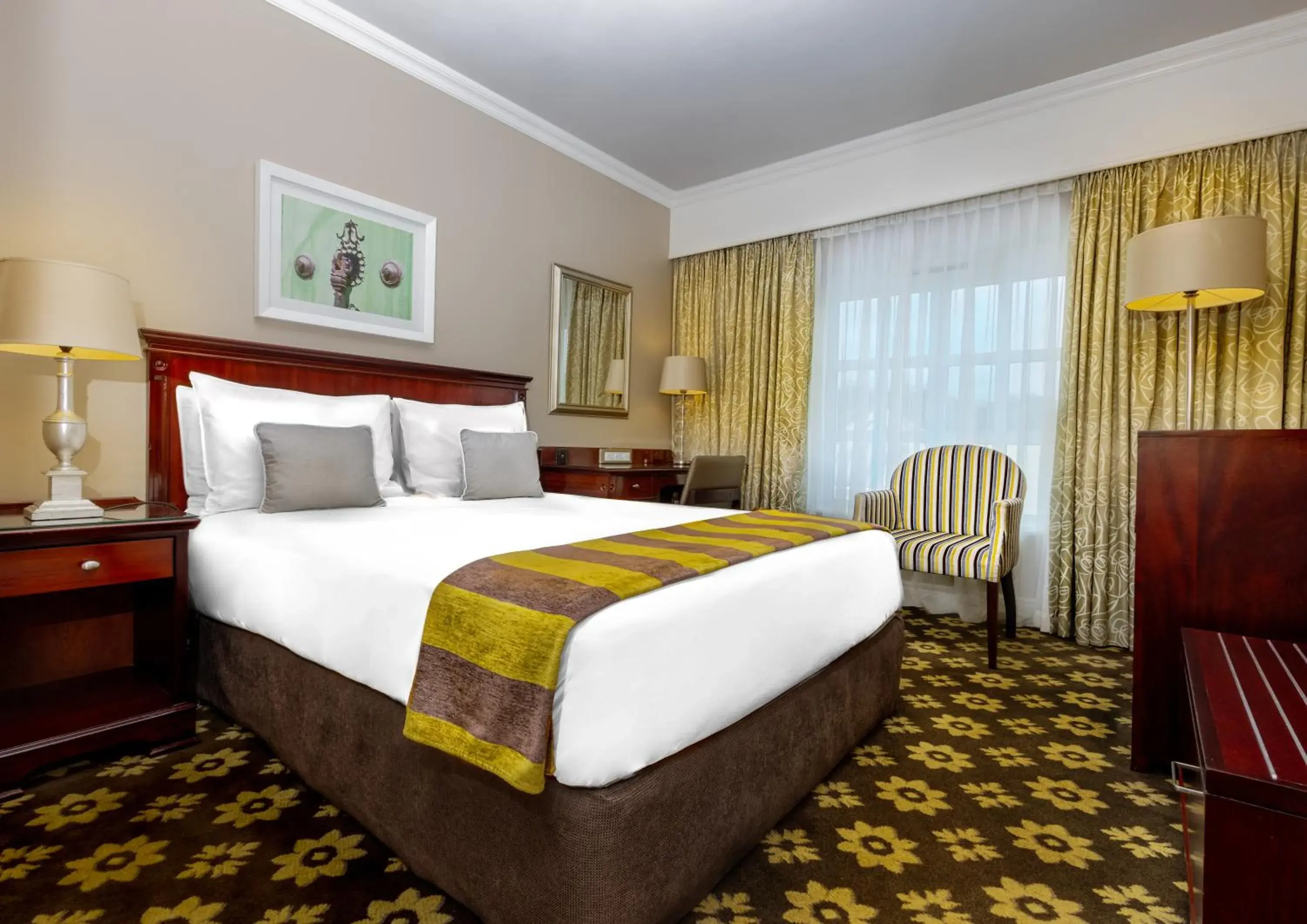 Standard Queen Room in Hemingways Hotel Standard Queen Room in Hemingways Hotel