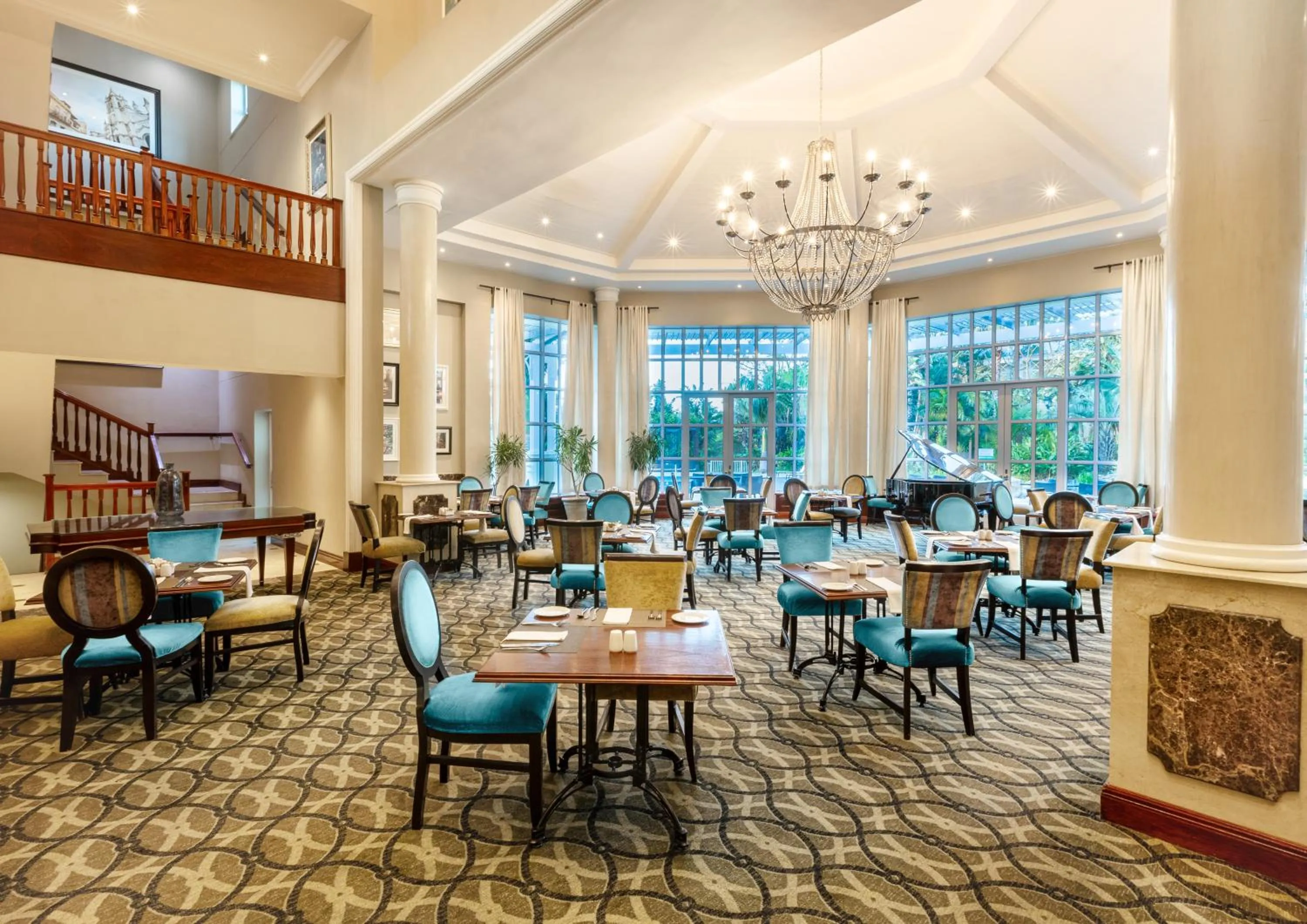 Restaurant/places to eat in Hemingways Hotel