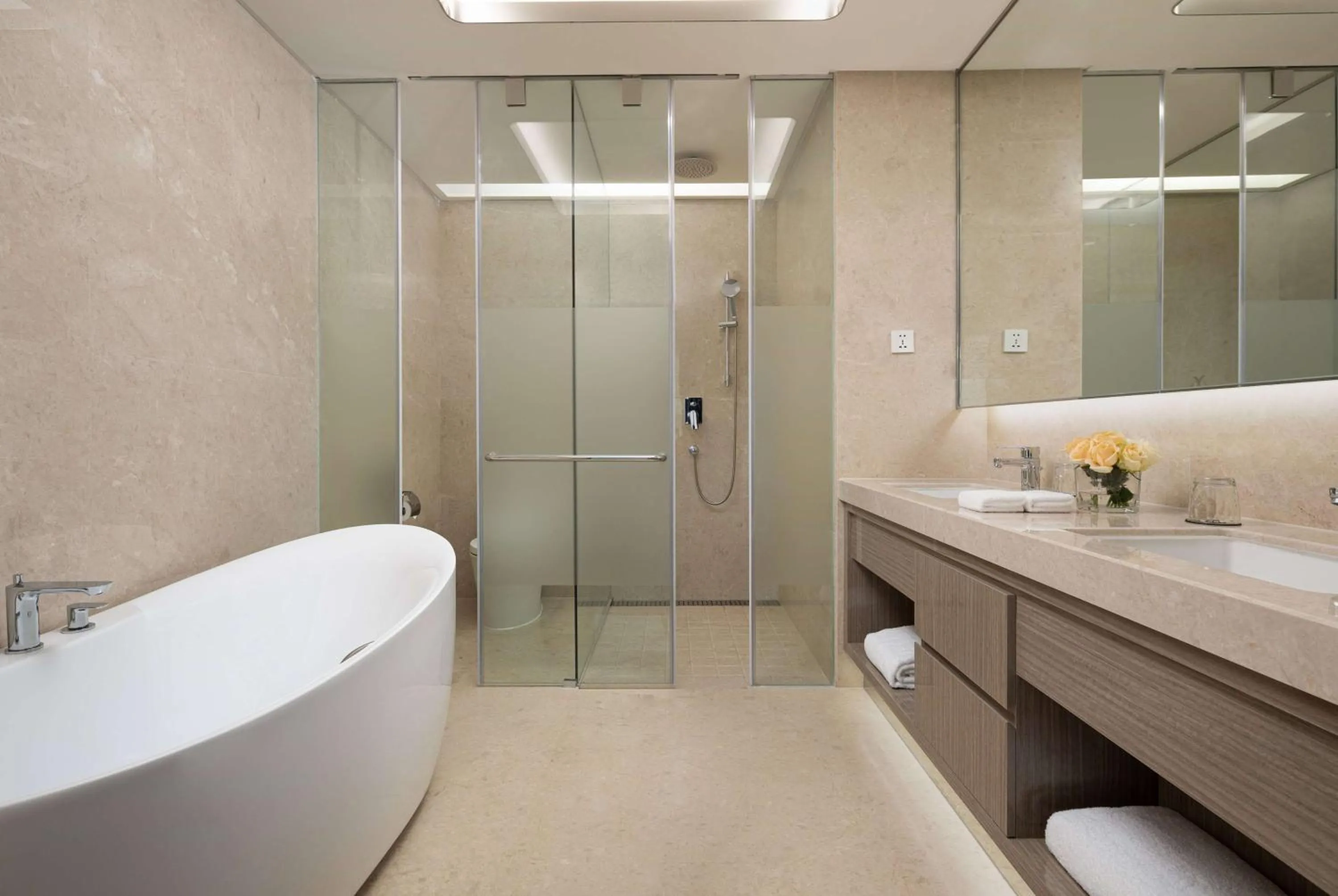 TV and multimedia in Wyndham Shaoxing Keqiao