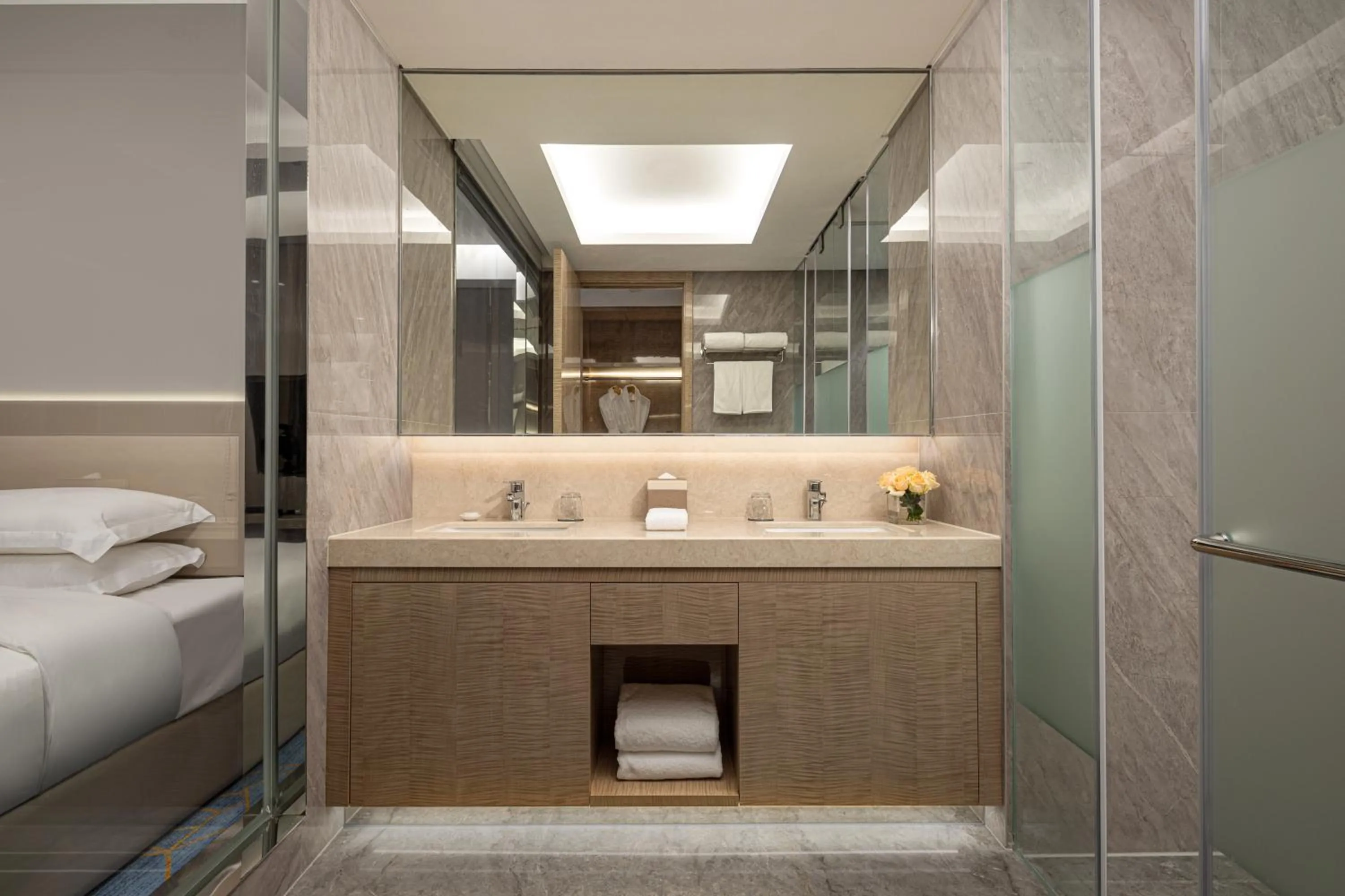 Shower in Wyndham Shaoxing Keqiao