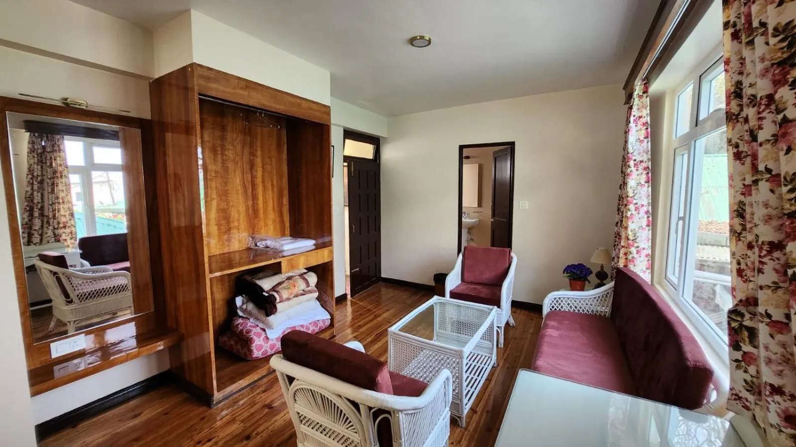 Living room in Ivanhoe Hotel (A Heritage Property)