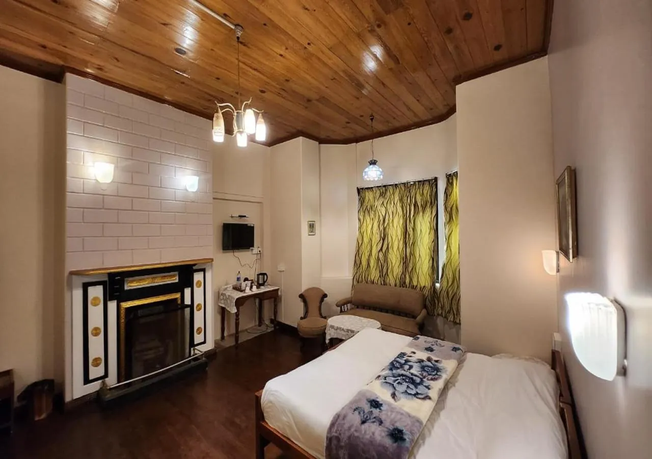 Bed in Ivanhoe Hotel (A Heritage Property)