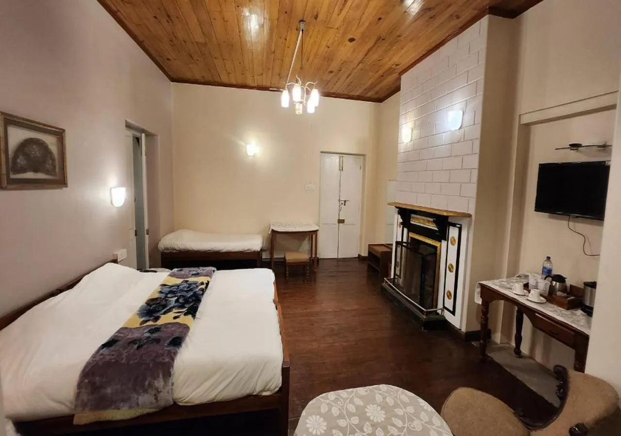 Bed in Ivanhoe Hotel (A Heritage Property)