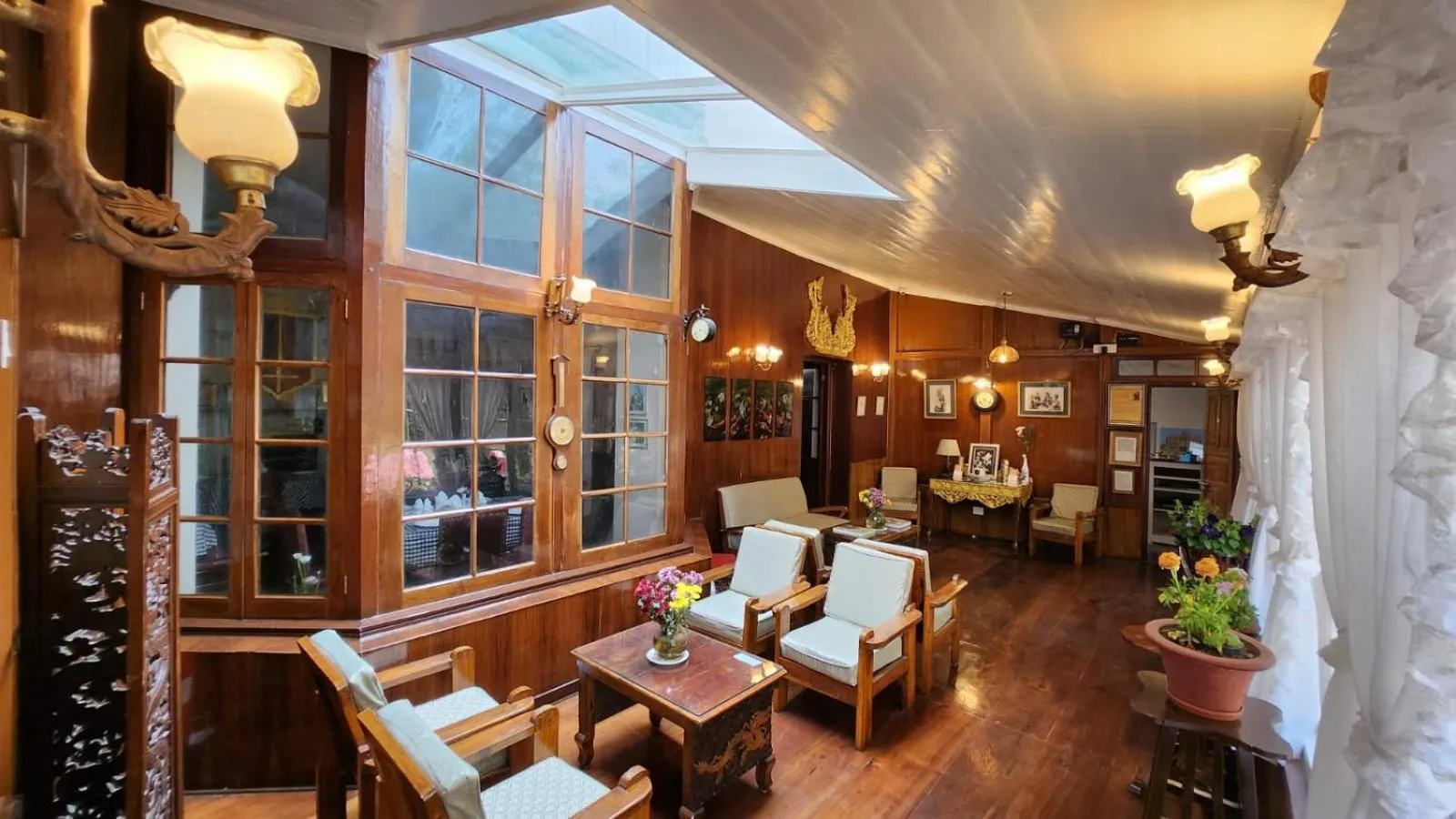 Lobby or reception in Ivanhoe Hotel (A Heritage Property)