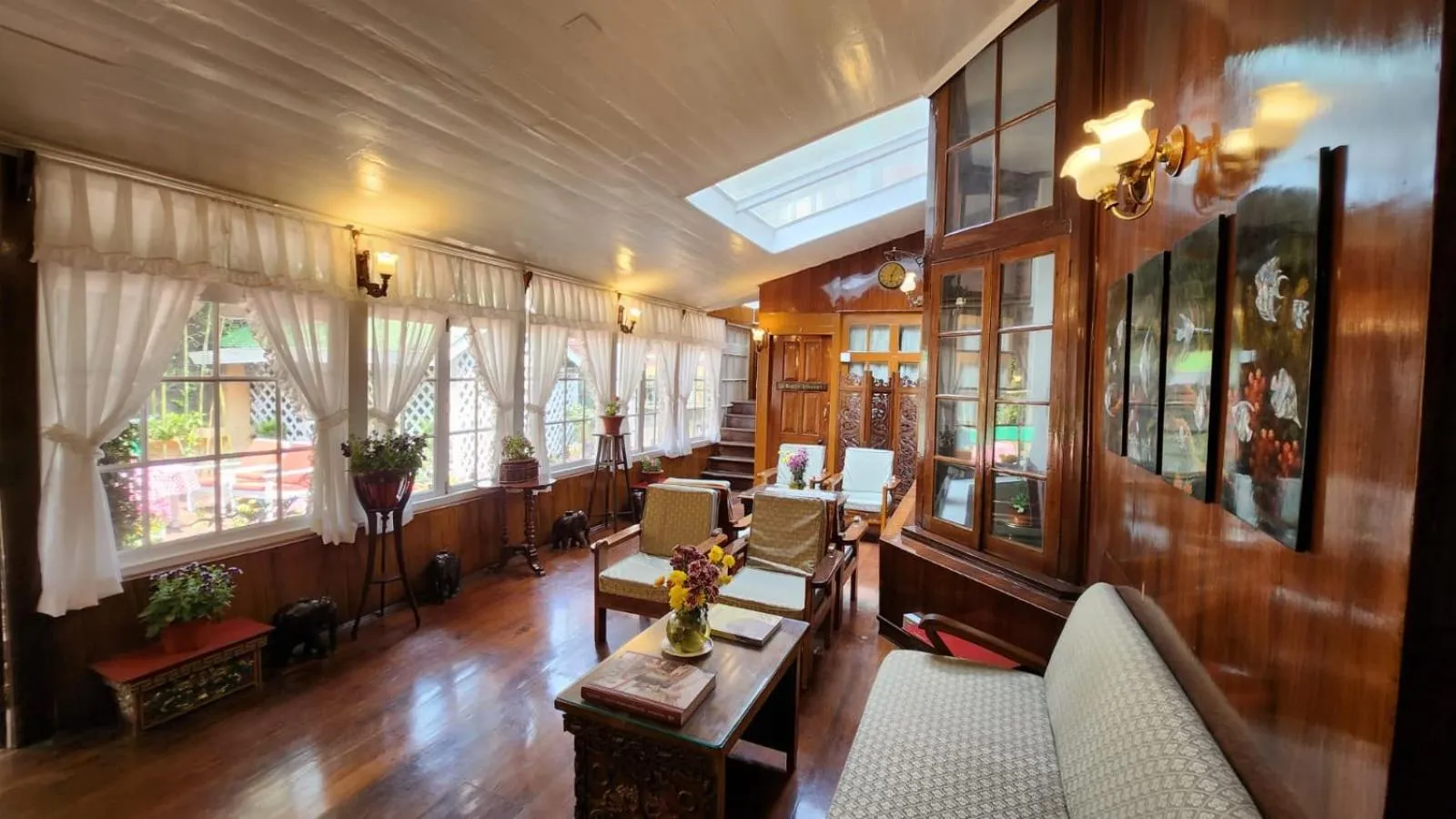 Lobby or reception in Ivanhoe Hotel (A Heritage Property)