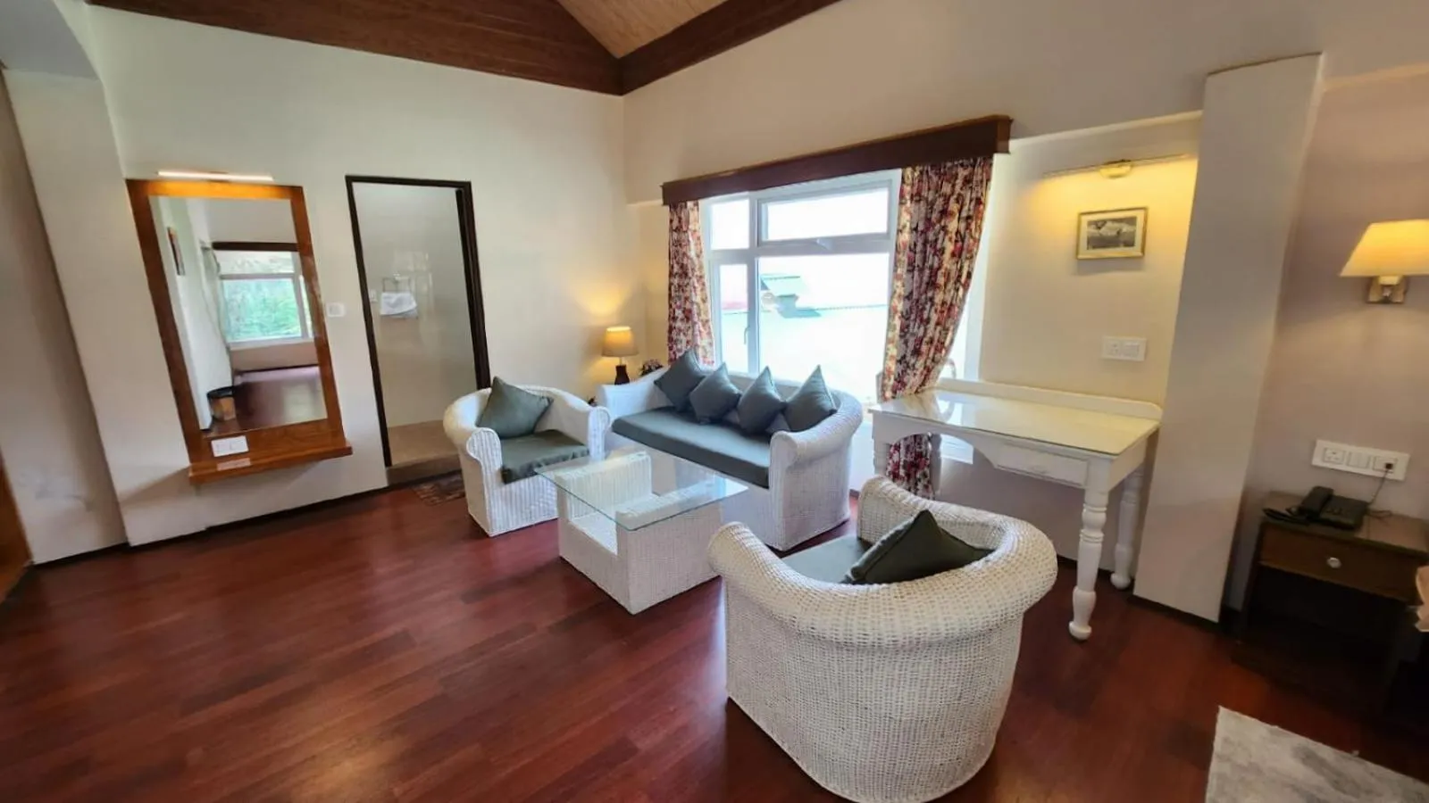 Living room in Ivanhoe Hotel (A Heritage Property)