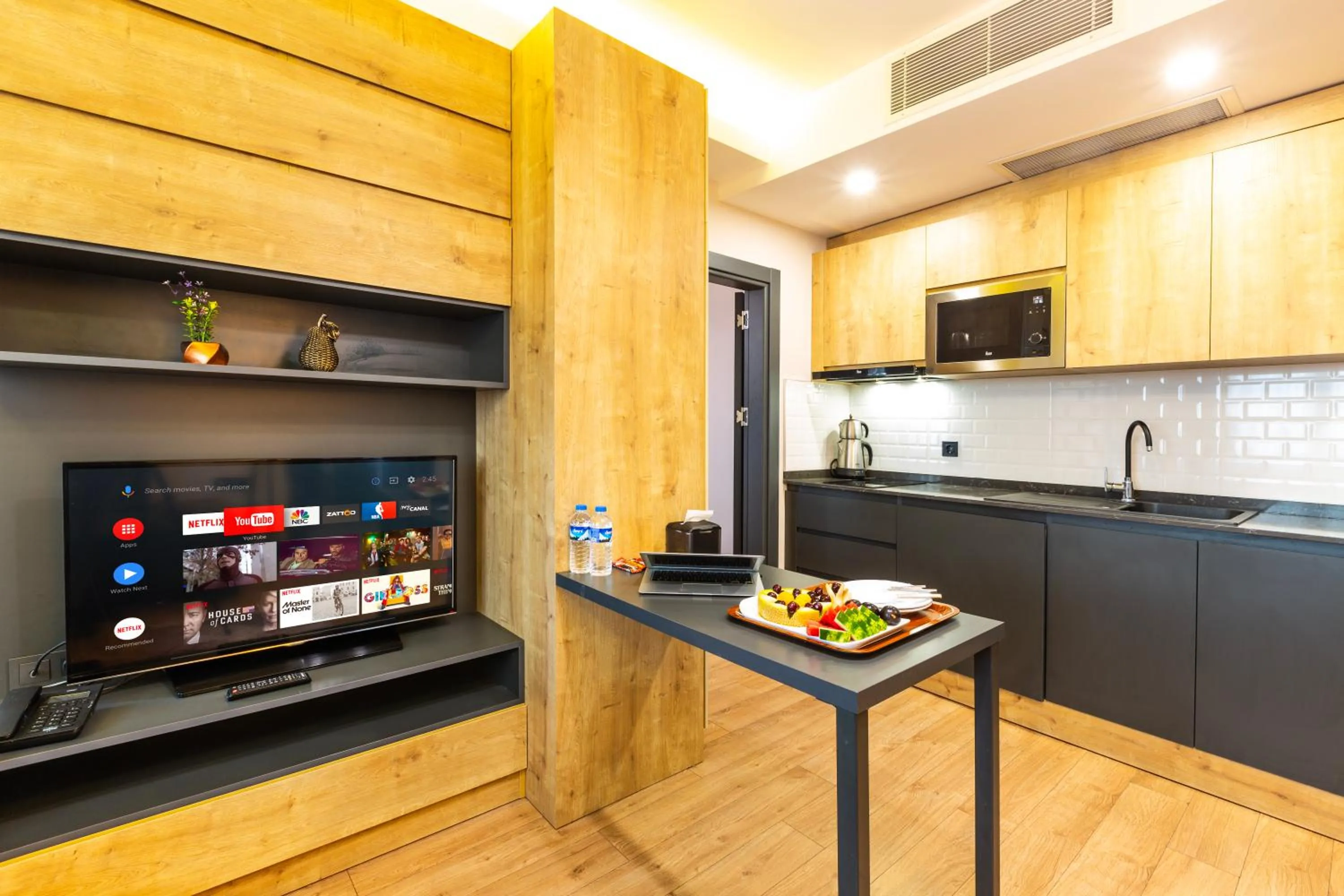 Coffee/tea facilities in North Star Hotel