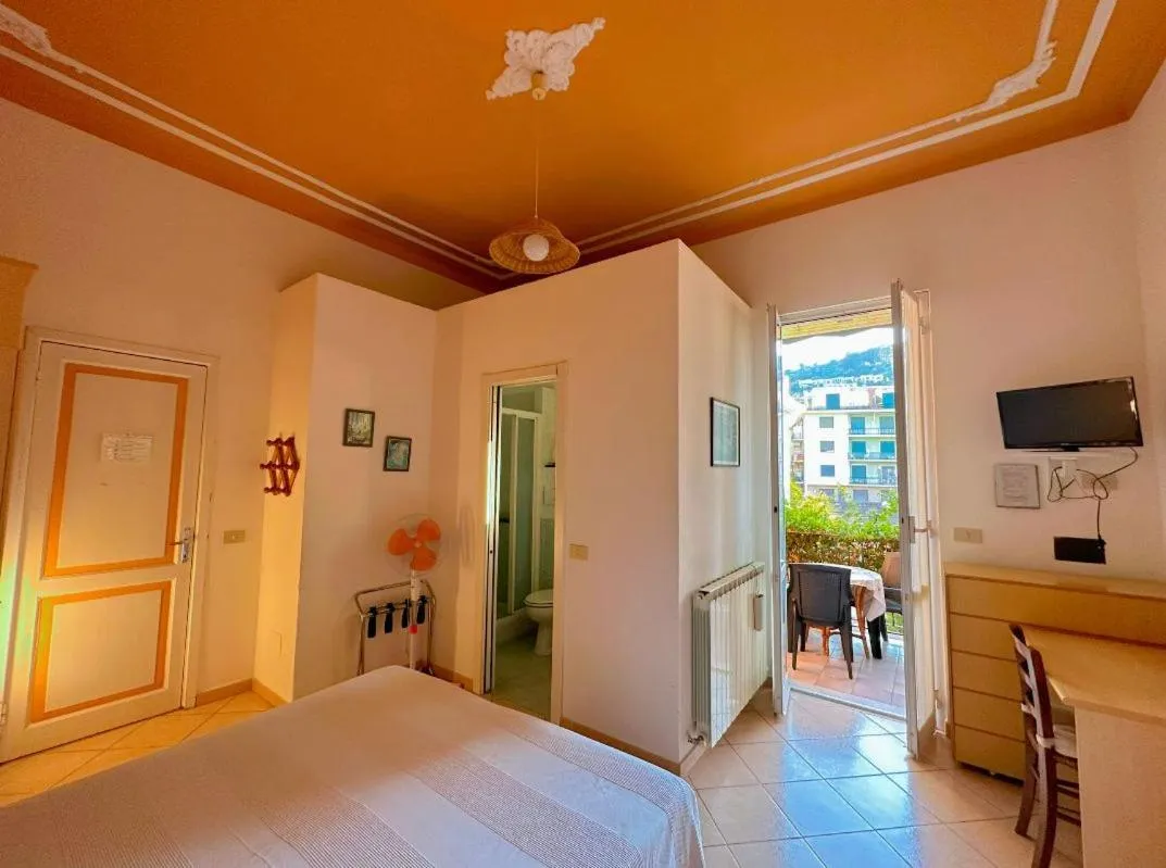 Bed in Hotel Villa Marosa