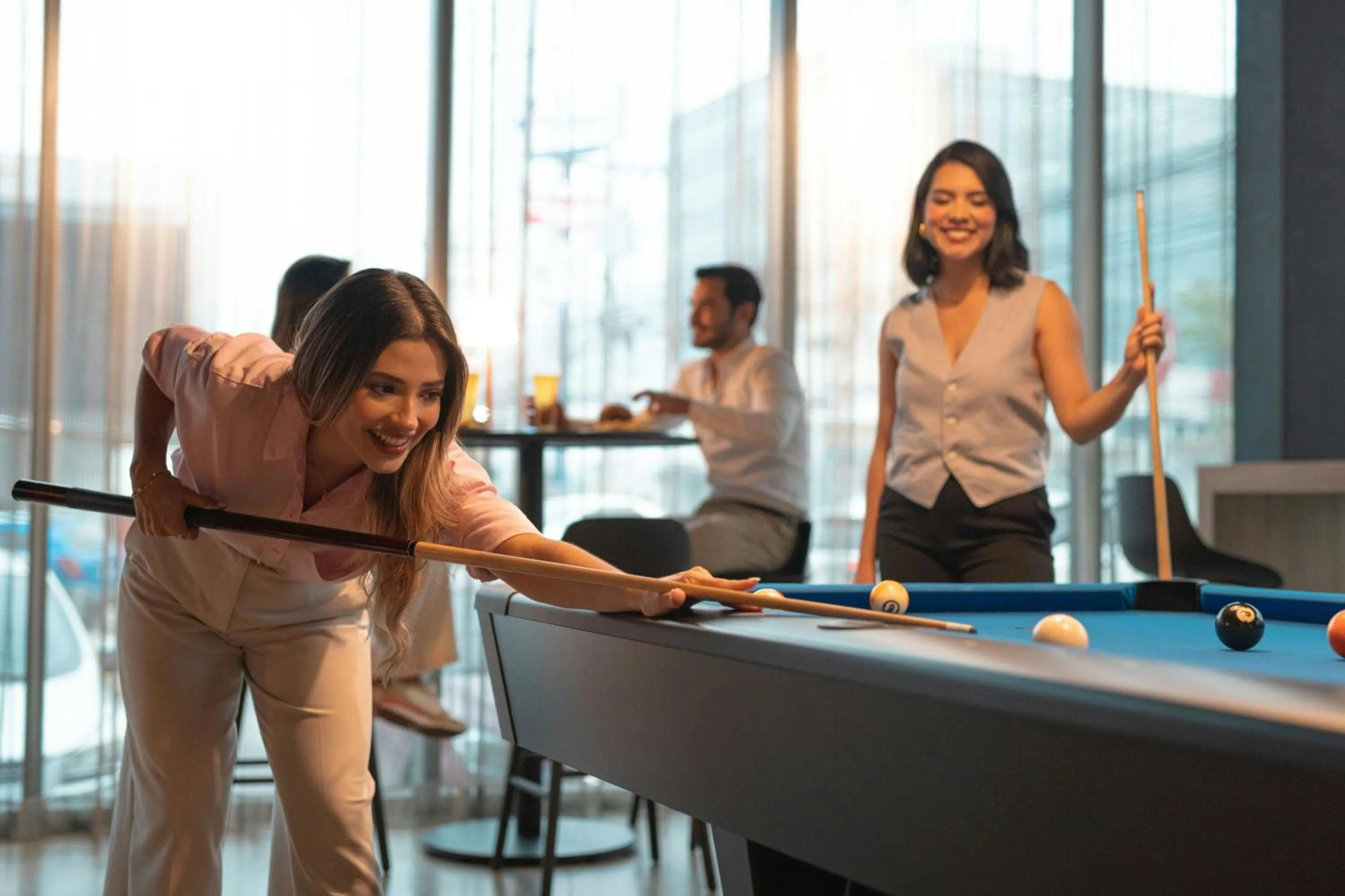 Lounge or bar in Aloft San Pedro Sula