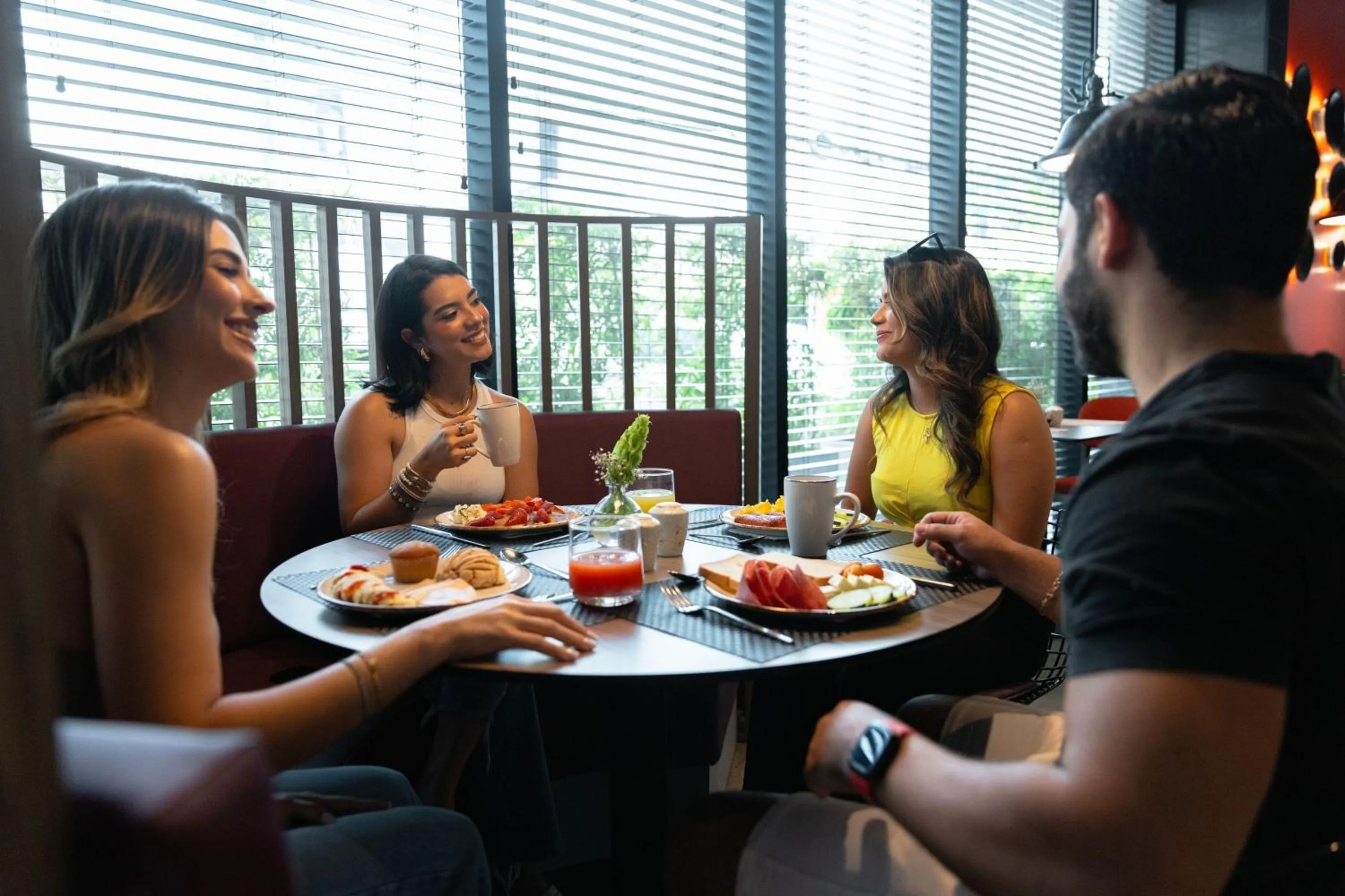 Restaurant/places to eat in Aloft San Pedro Sula