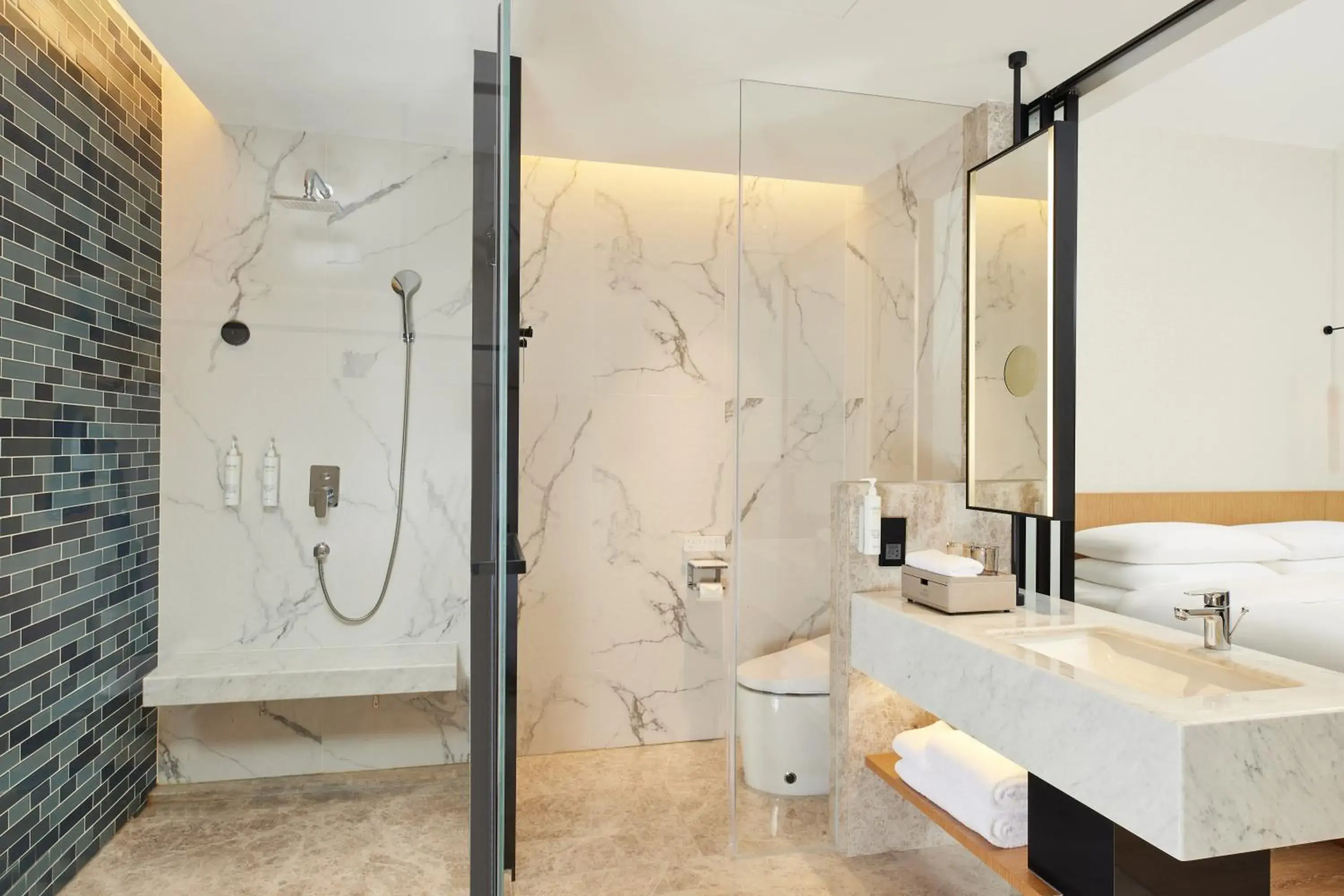 Family Room with City View in Fairfield by Marriott Zibo Family Room with City View in Fairfield by Marriott Zibo