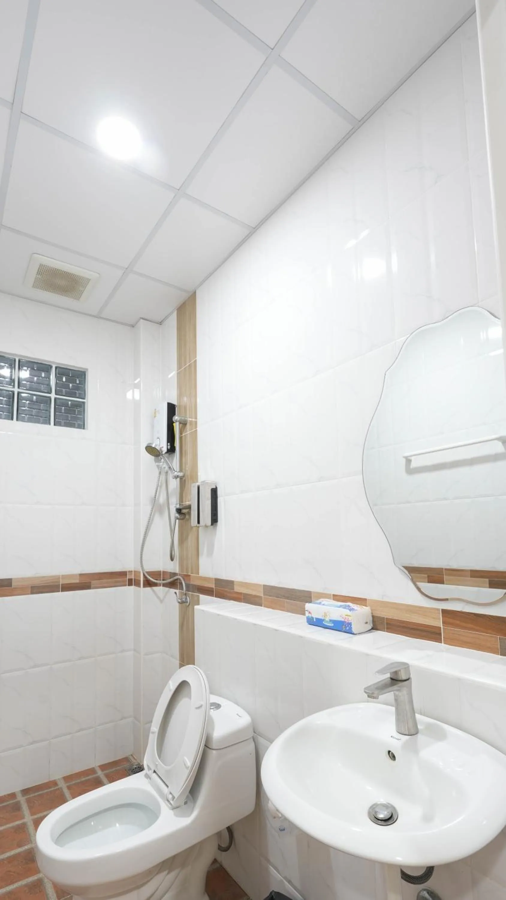 Bathroom in So View Phuket Resort