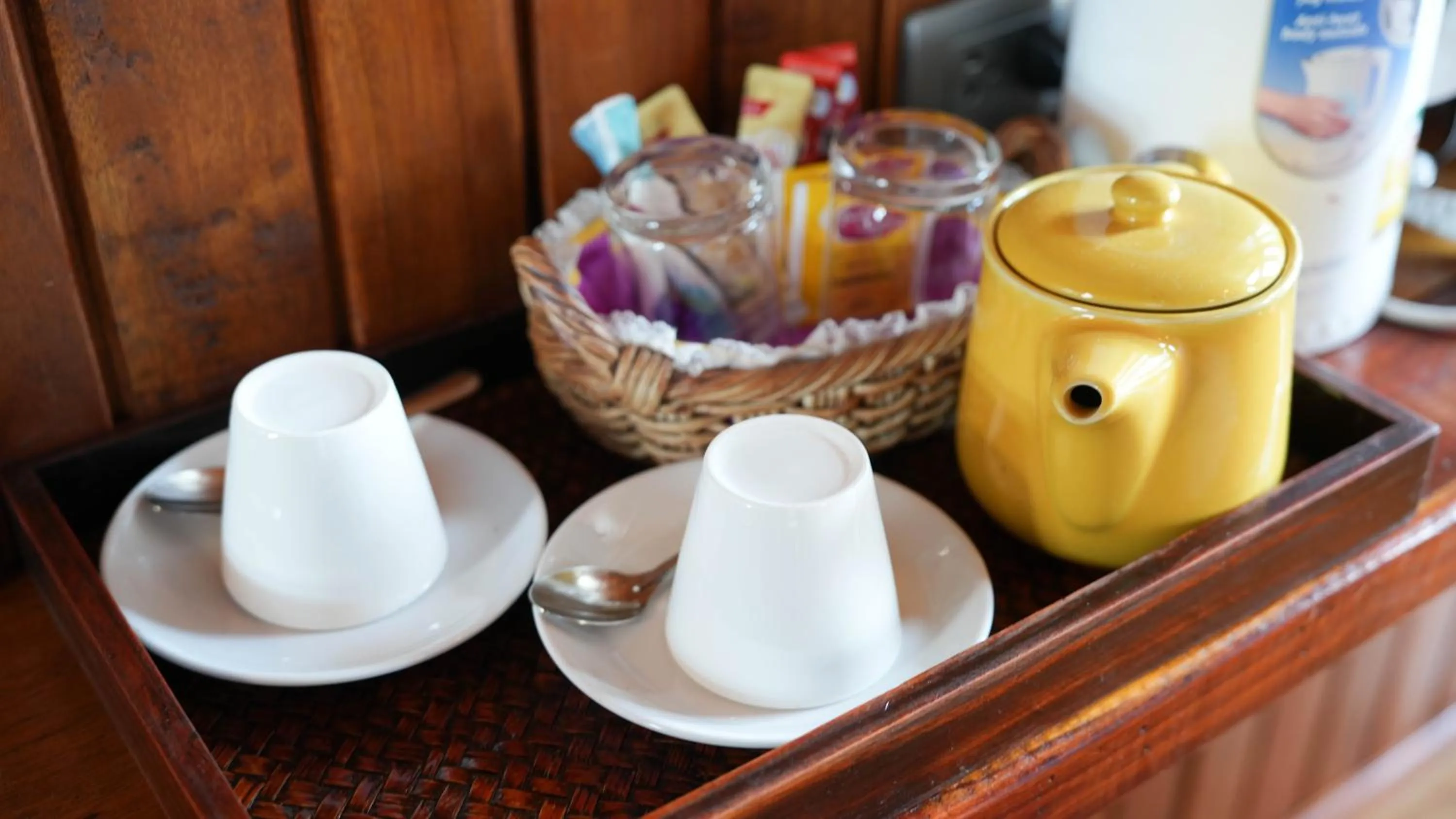 Food and drinks in So View Phuket Resort