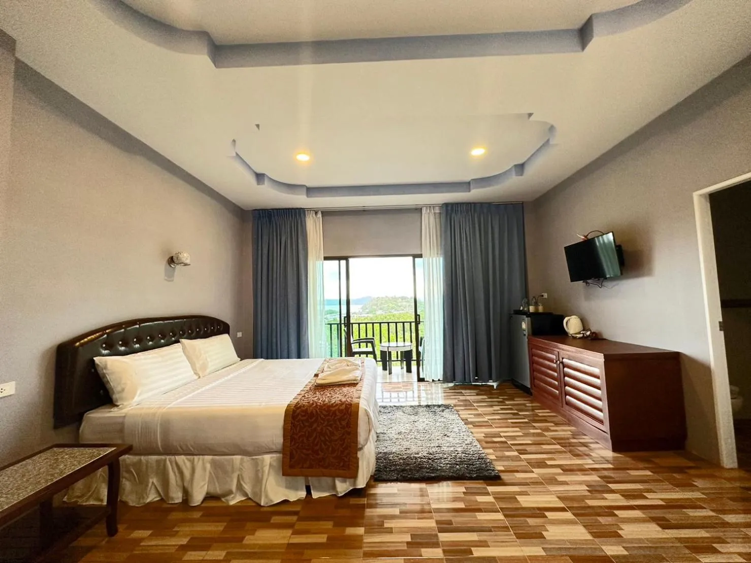 Bed in So View Phuket Resort