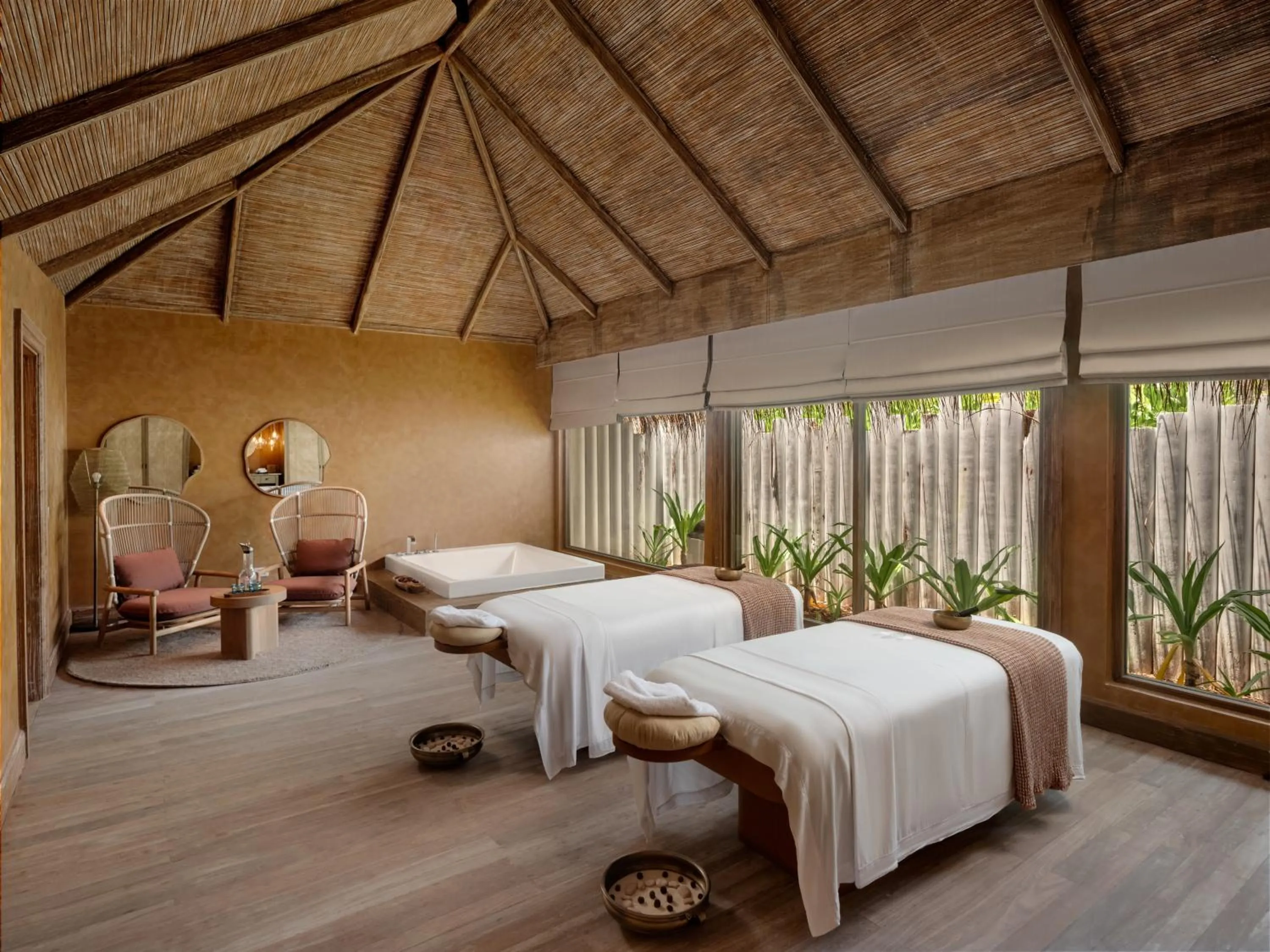 Massage in Six Senses Kanuhura