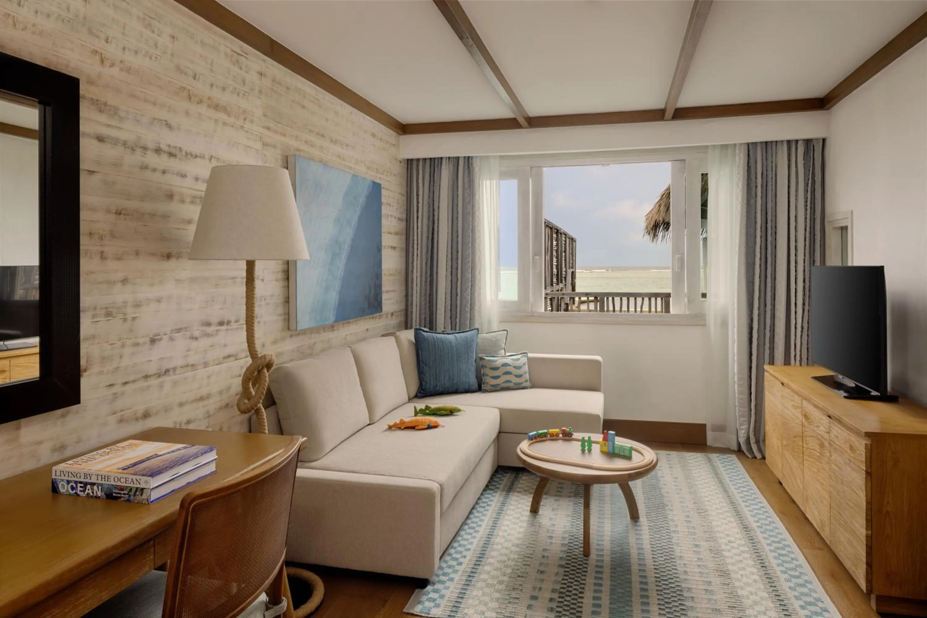 TV and multimedia in Six Senses Kanuhura